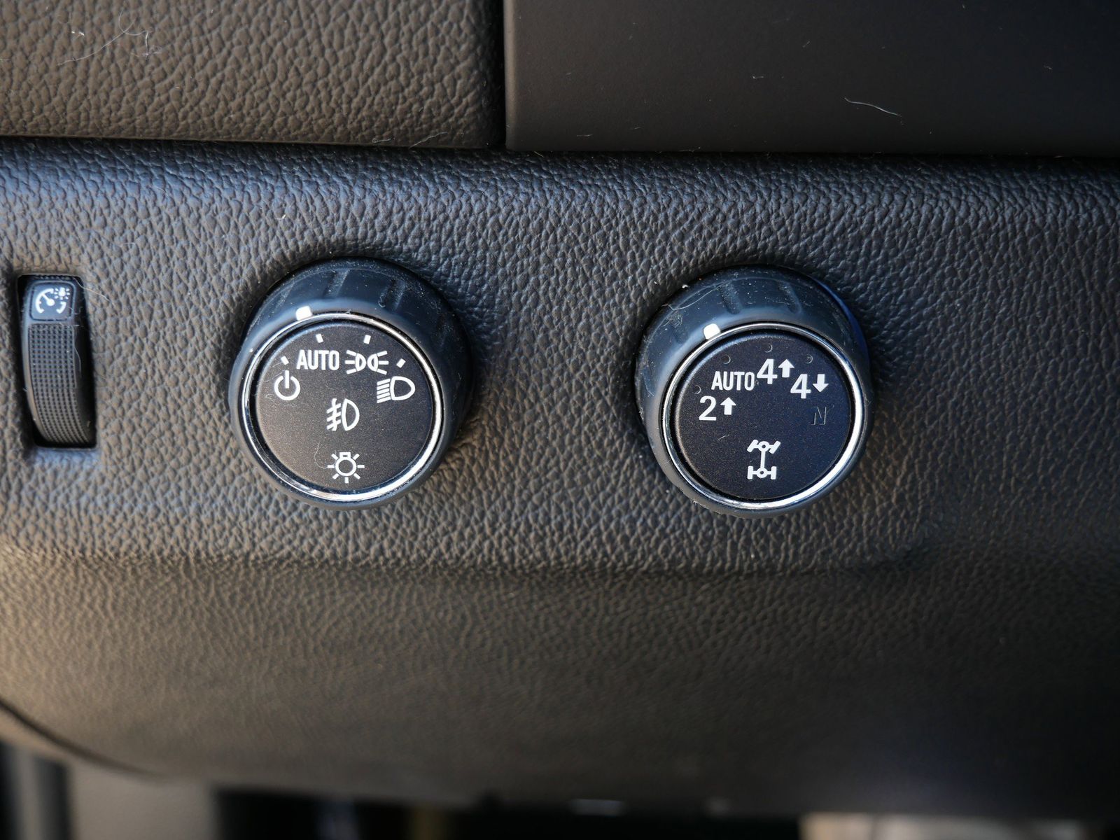 Thumbnail: 2017 Chevrolet Colorado - 28