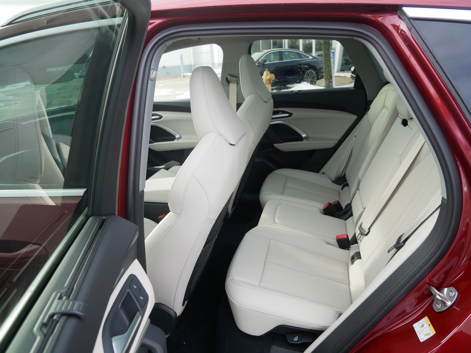 Thumbnail: 2025 Audi Q5 - 9