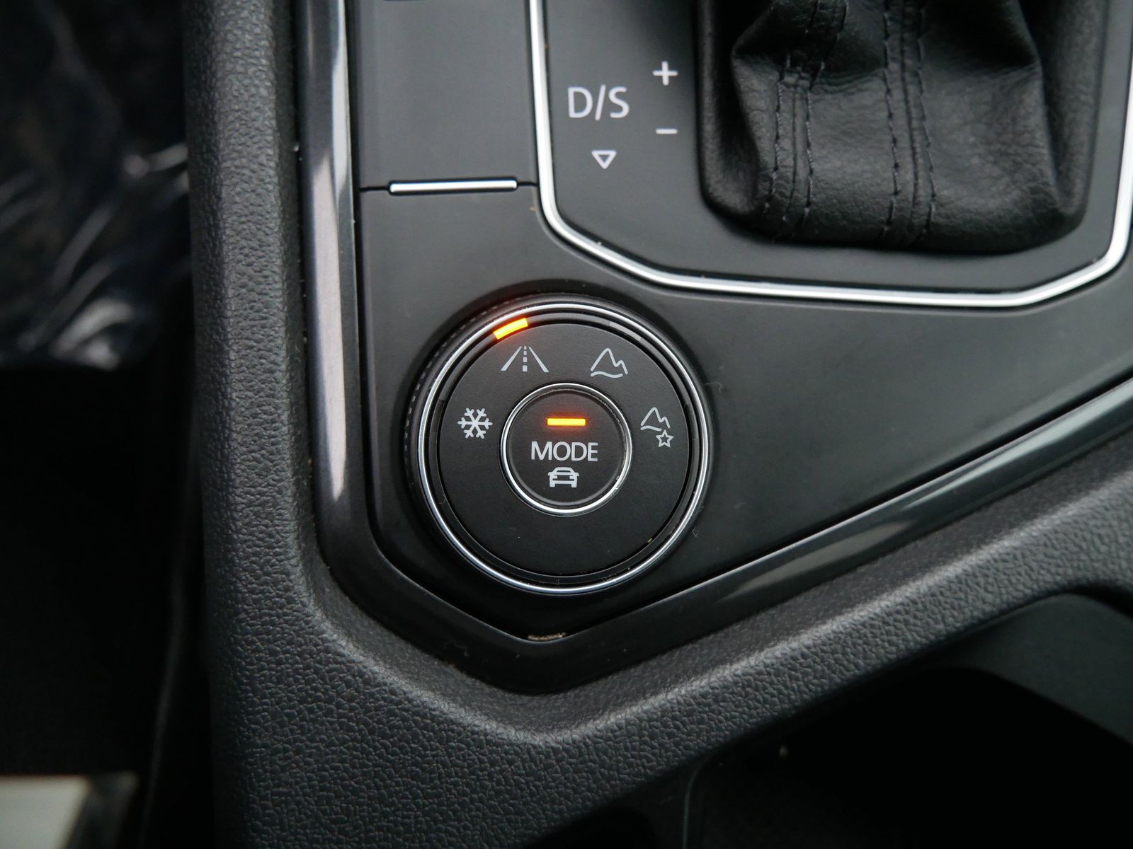 Thumbnail: 2019 Volkswagen Tiguan - 20