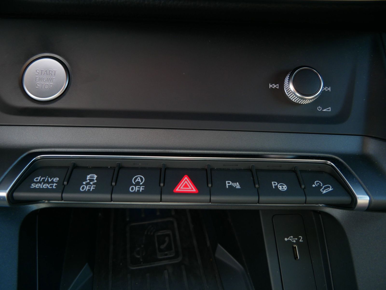 Thumbnail: 2019 Audi Q3 - 15