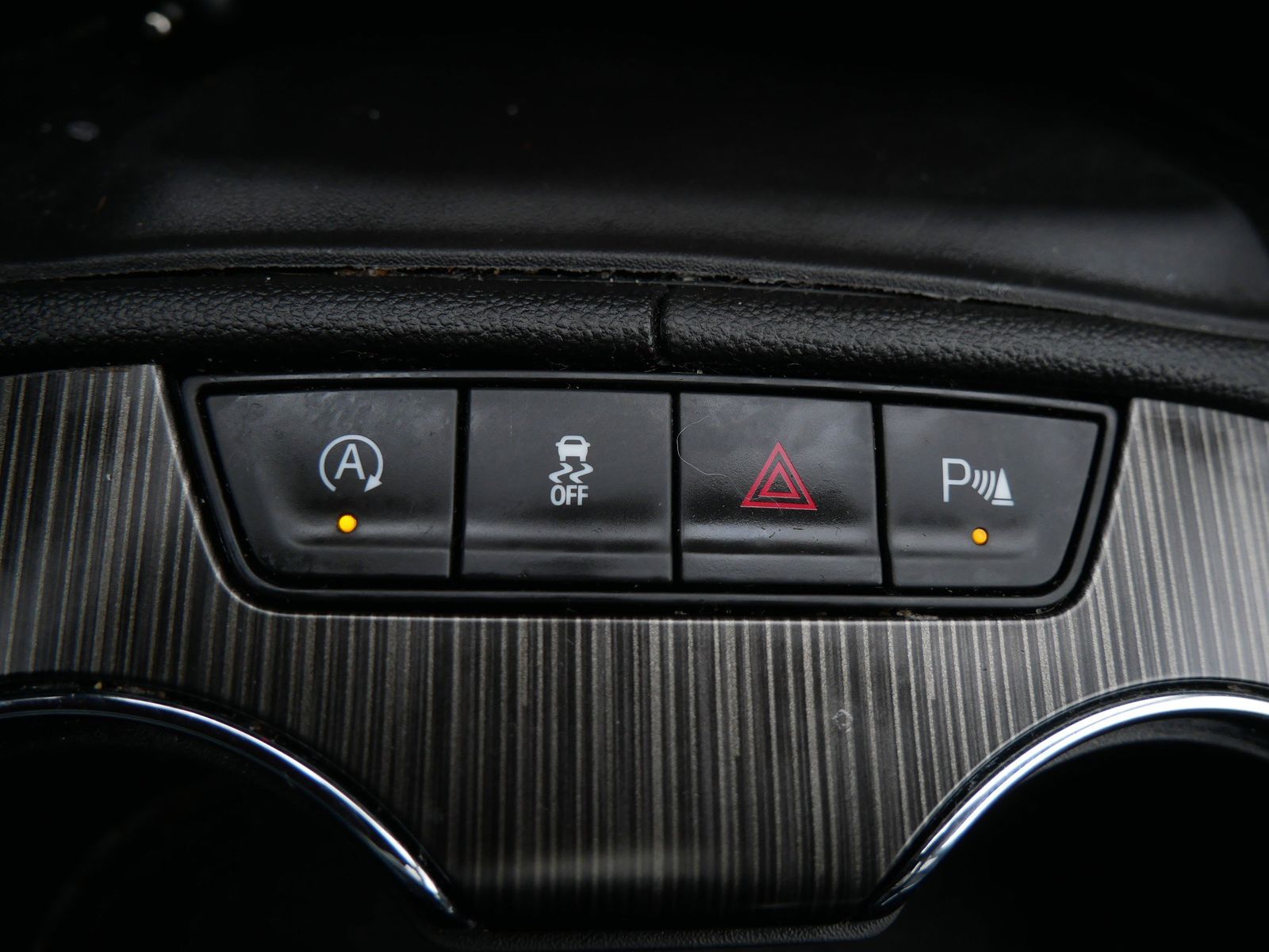 Thumbnail: 2023 GMC Acadia - 22