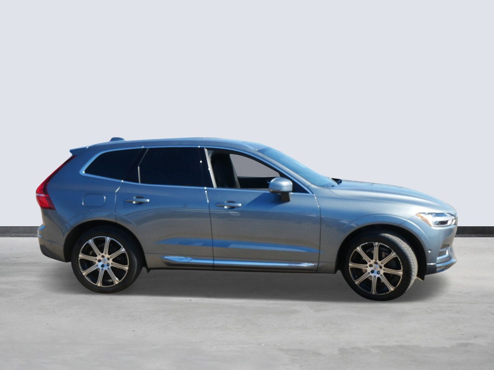 Thumbnail: 2019 Volvo XC60 - 5