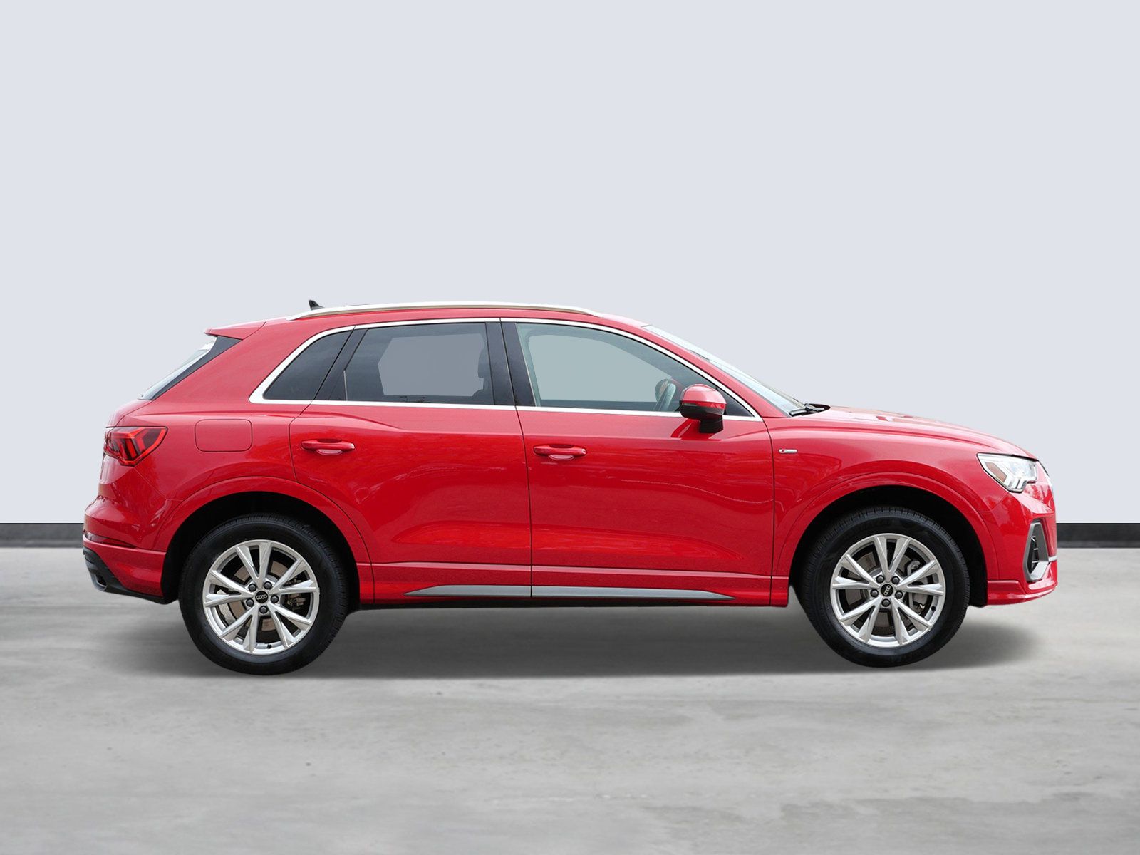 Thumbnail: 2023 Audi Q3 - 5