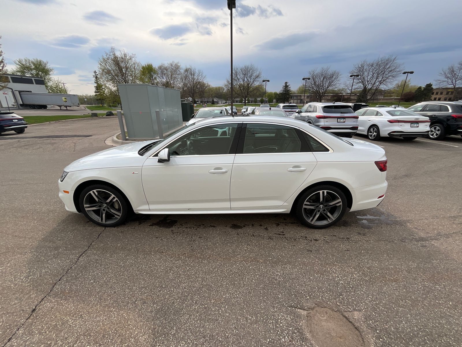 Thumbnail: 2018 Audi A4 - 3