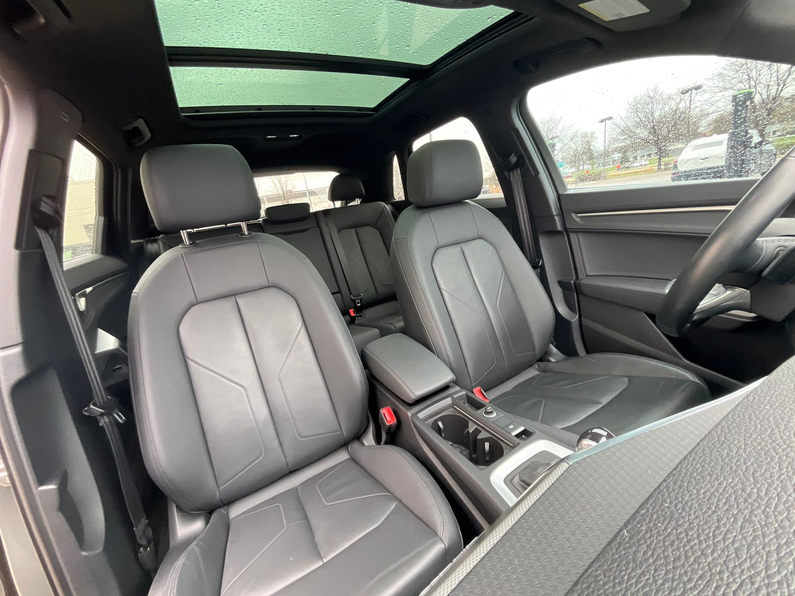 Thumbnail: 2024 Audi Q3 - 11