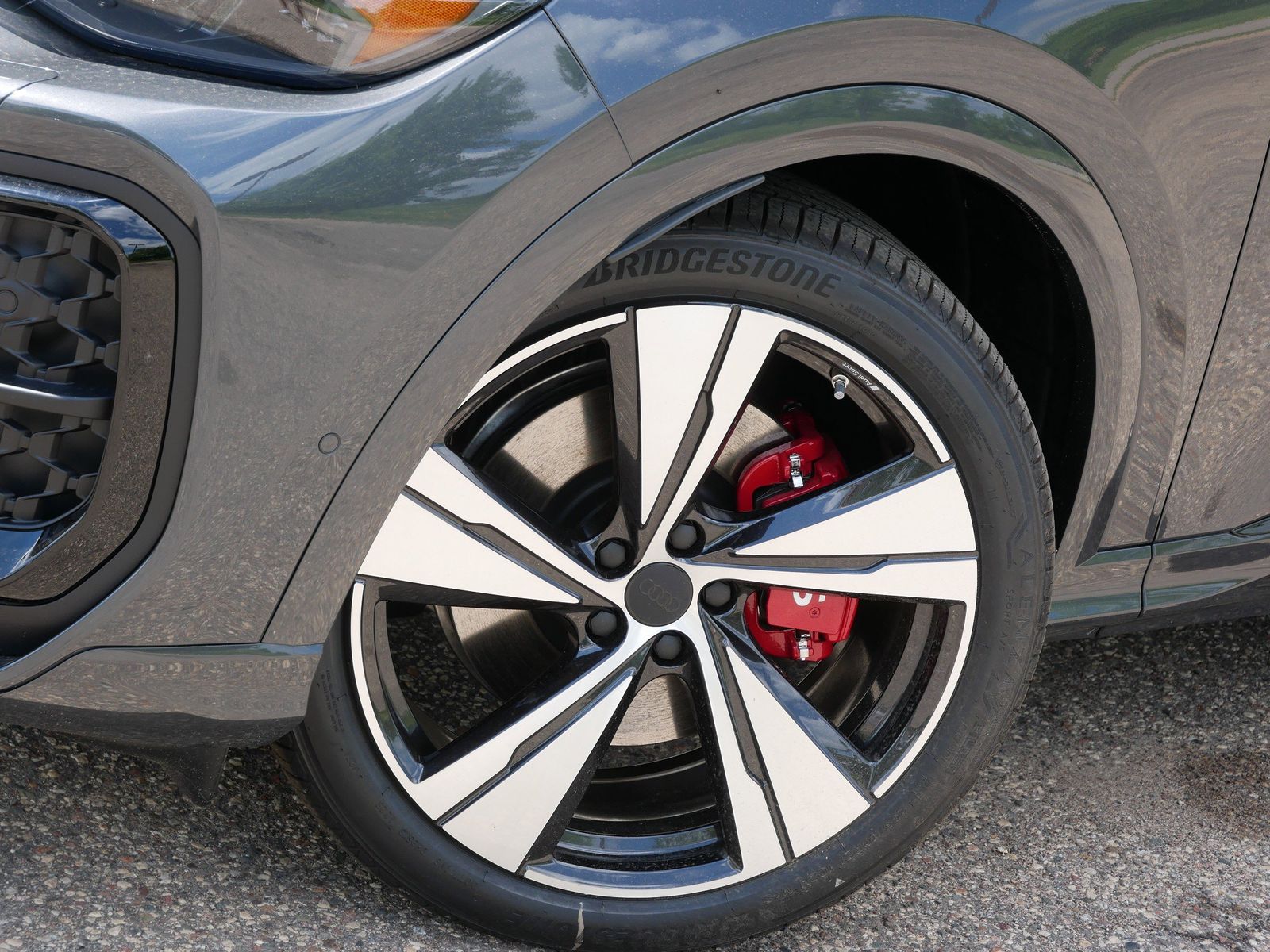 Thumbnail: 2026 Audi SQ5 - 7