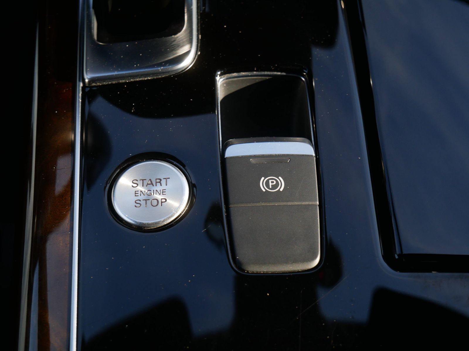 Thumbnail: 2017 Audi A8 - 16