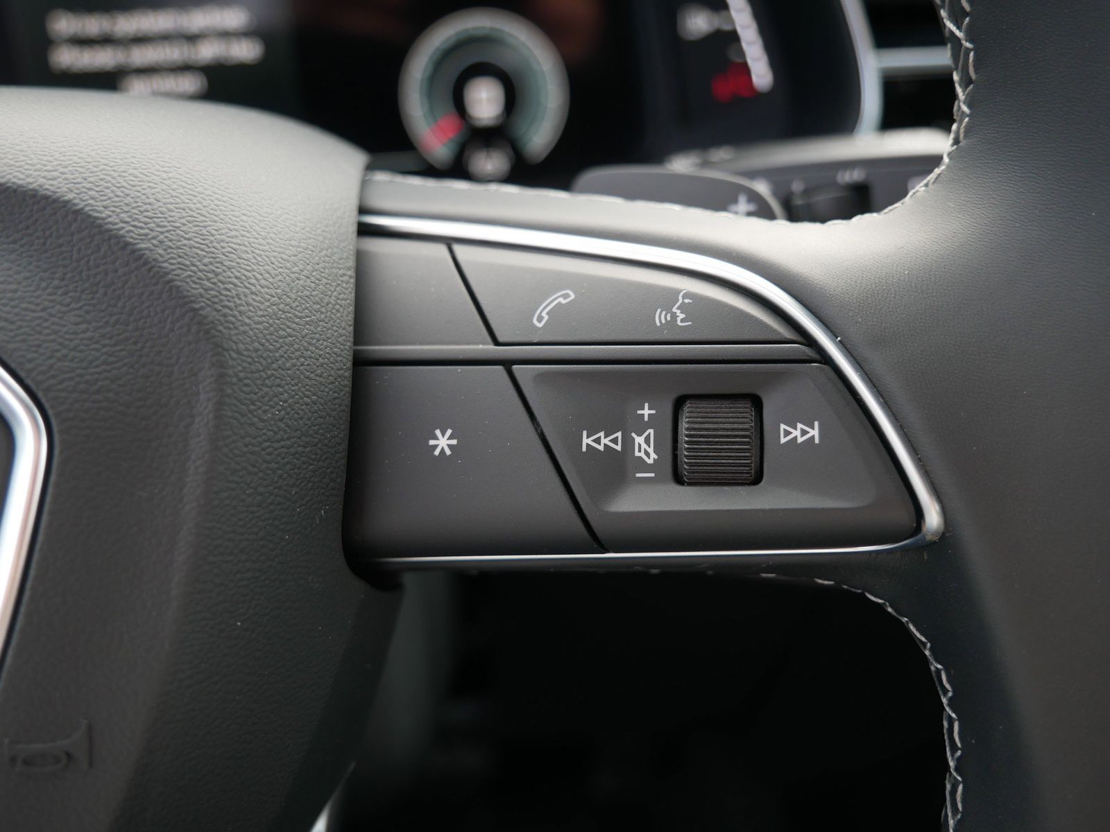 Thumbnail: 2026 Audi Q7 - 27