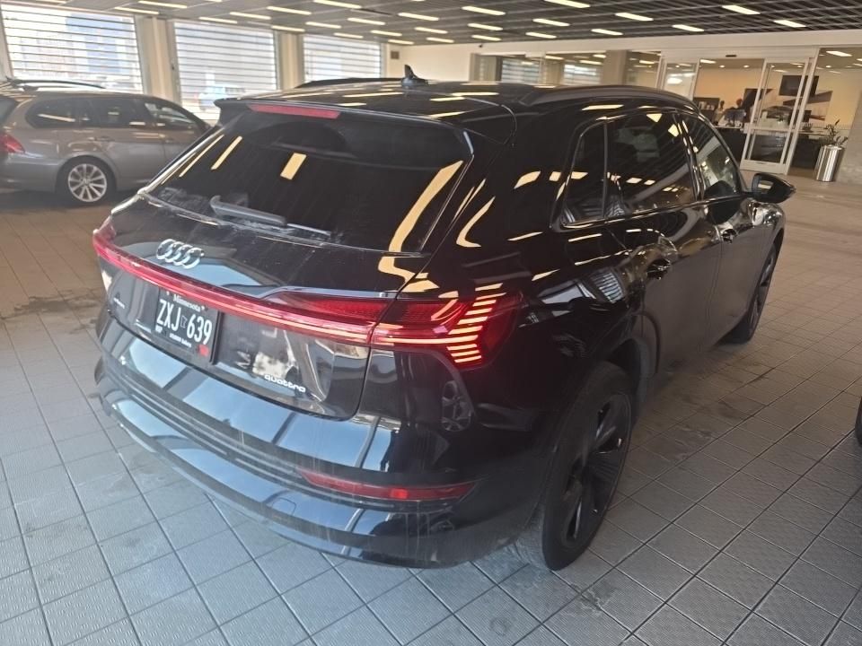 Thumbnail: 2023 Audi e-tron - 5
