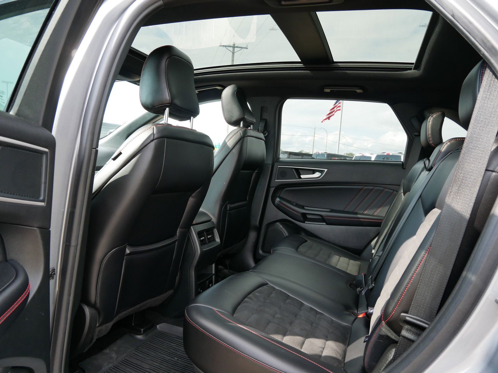 Thumbnail: 2024 Ford Edge - 3