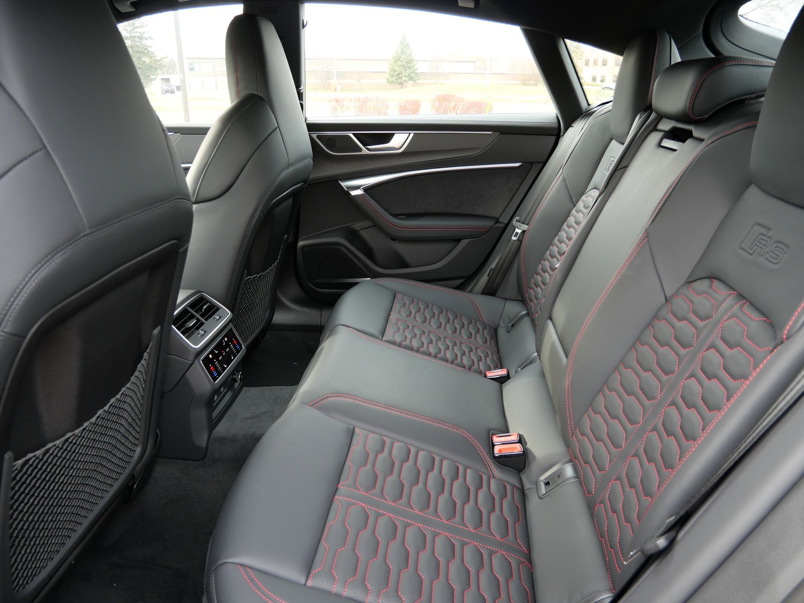 Thumbnail: 2026 Audi RS 7 - 9