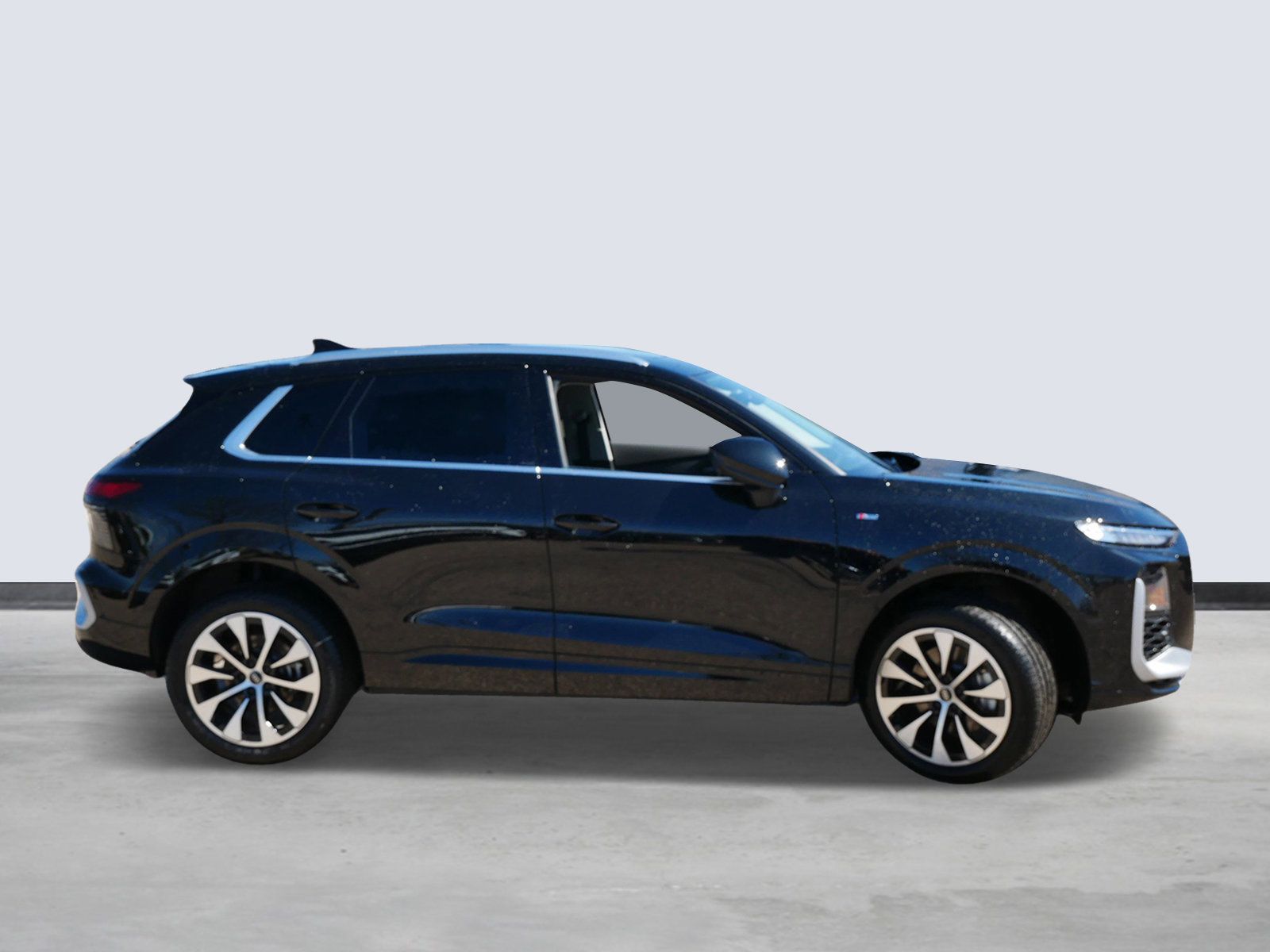 Thumbnail: 2026 Audi Q3 - 5