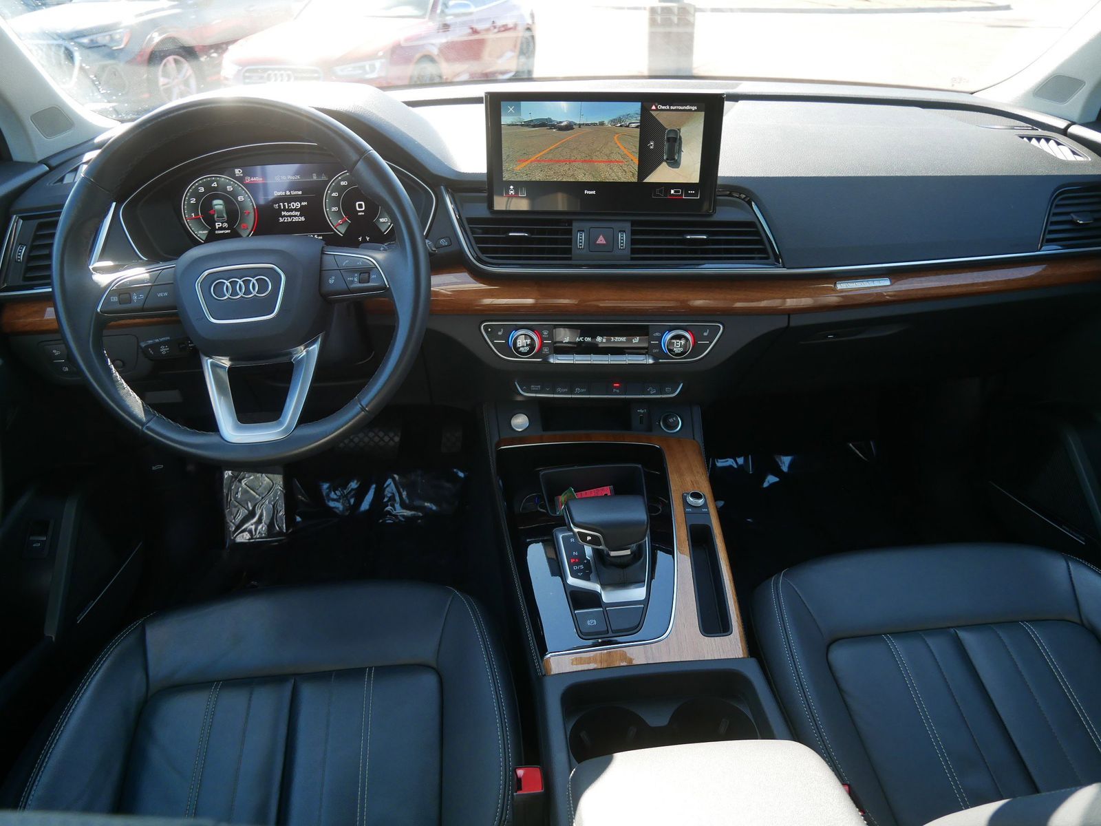 Thumbnail: 2023 Audi Q5 - 12