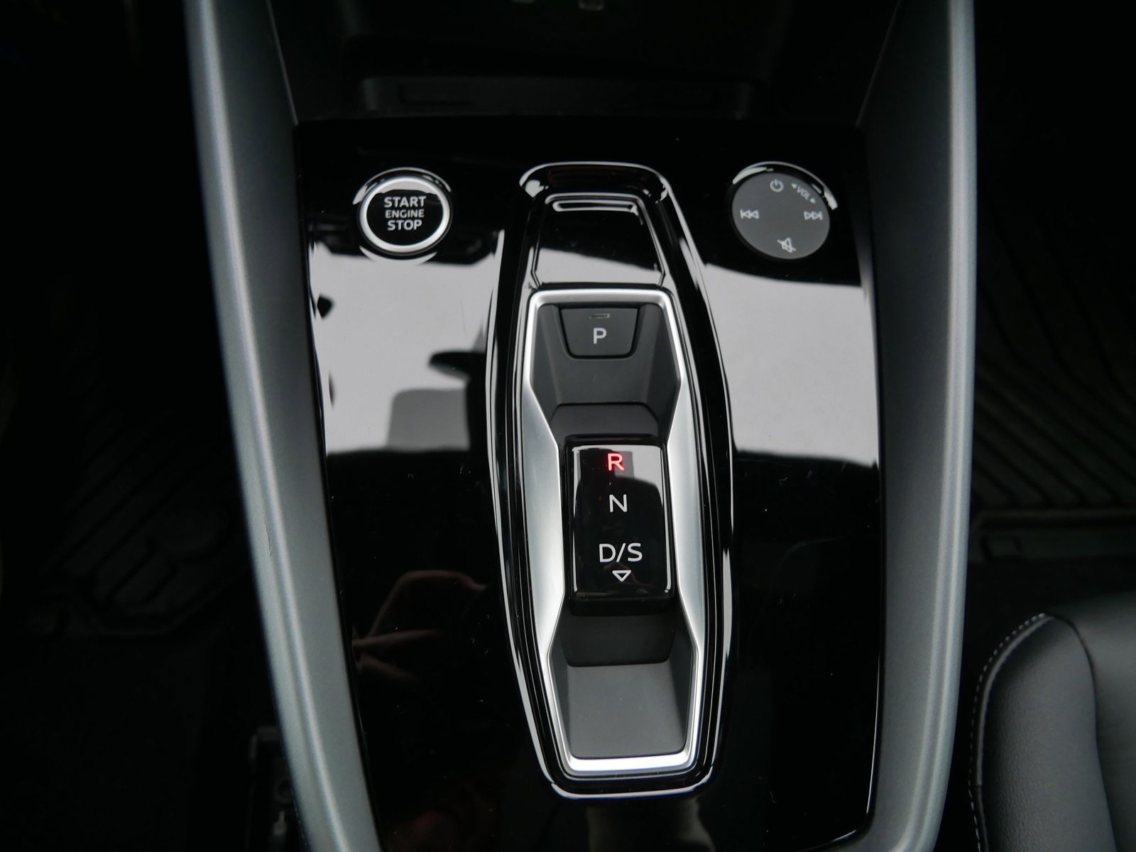 Thumbnail: 2025 Audi A3 - 24