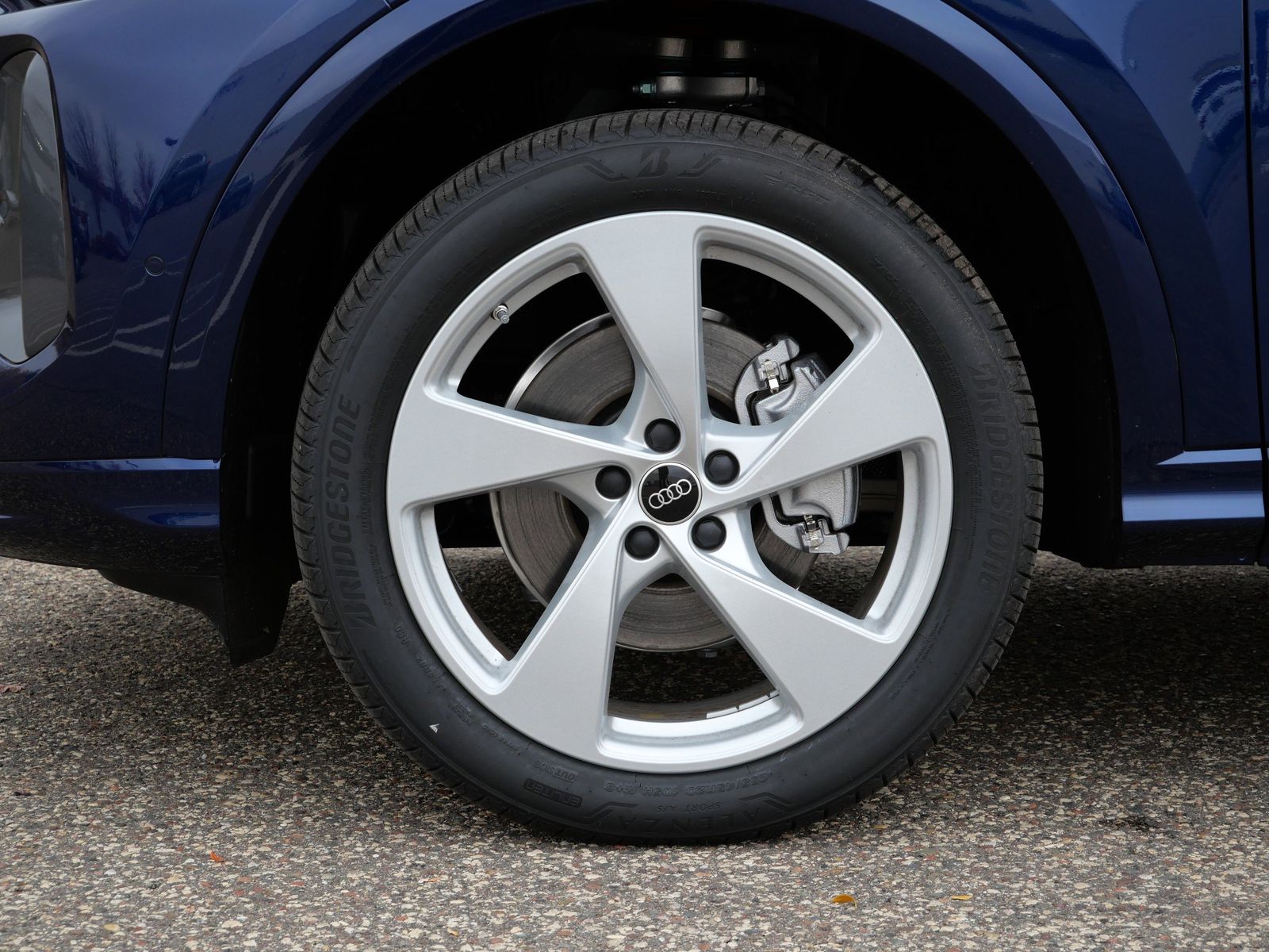 Thumbnail: 2025 Audi Q5 - 6