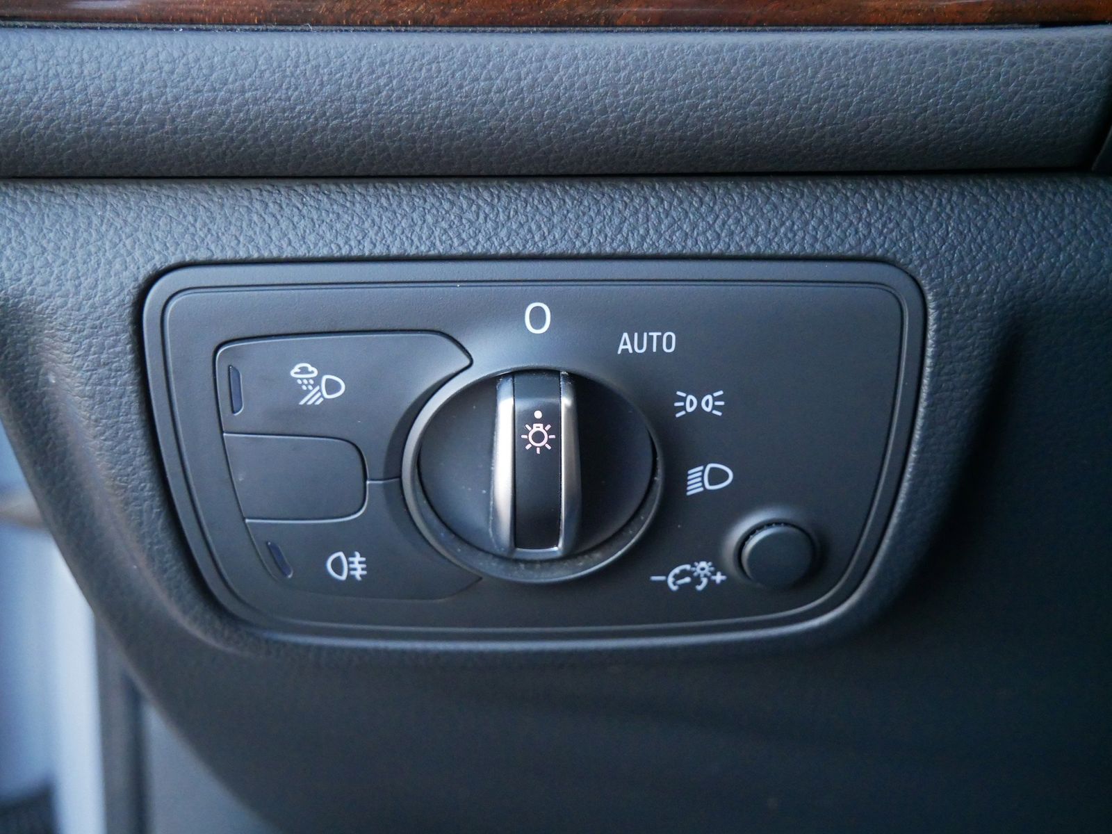 Thumbnail: 2016 Audi A6 - 29