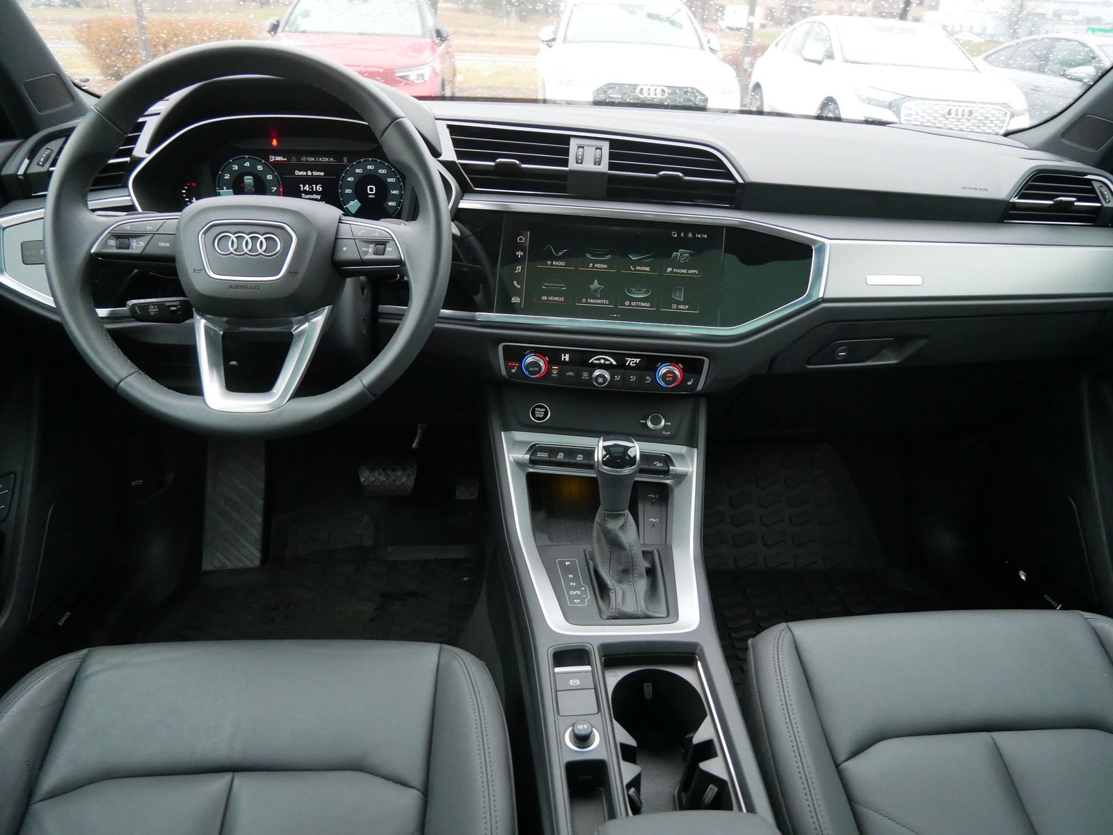 Thumbnail: 2025 Audi Q3 - 12