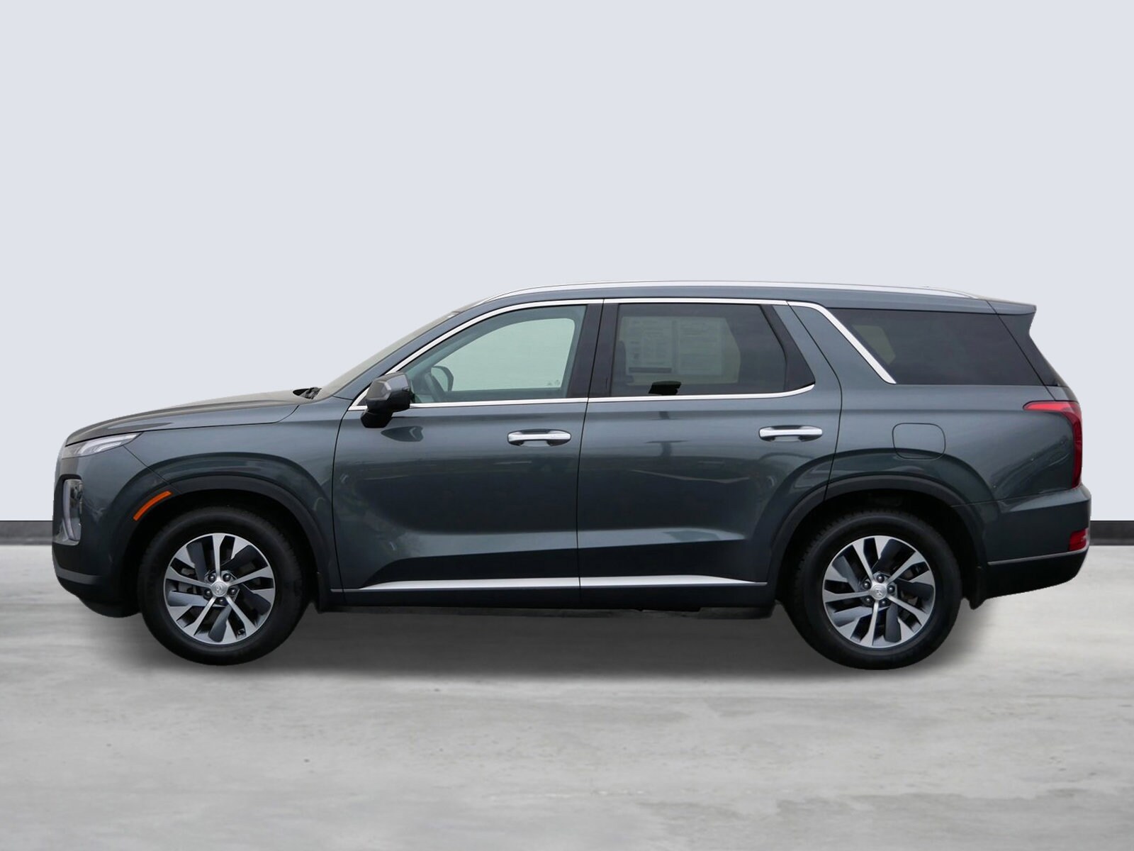 Used 2021 Hyundai Palisade SEL with VIN KM8R2DHE2MU310783 for sale in Maplewood, Minnesota