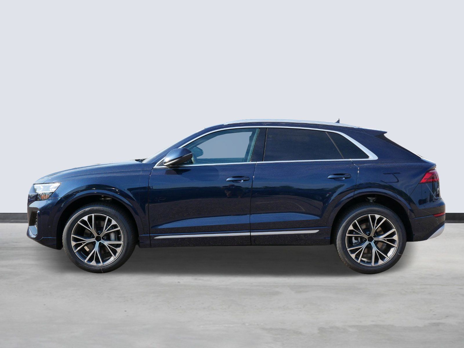 2024 Audi Q8 Prestige 2