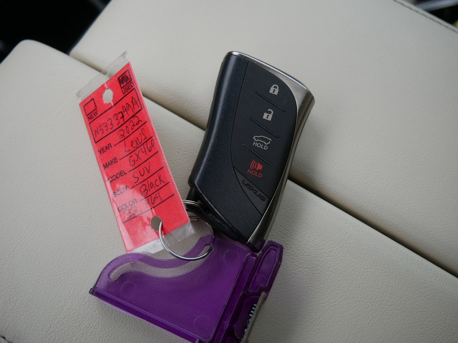 Thumbnail: 2022 Lexus GX - 30