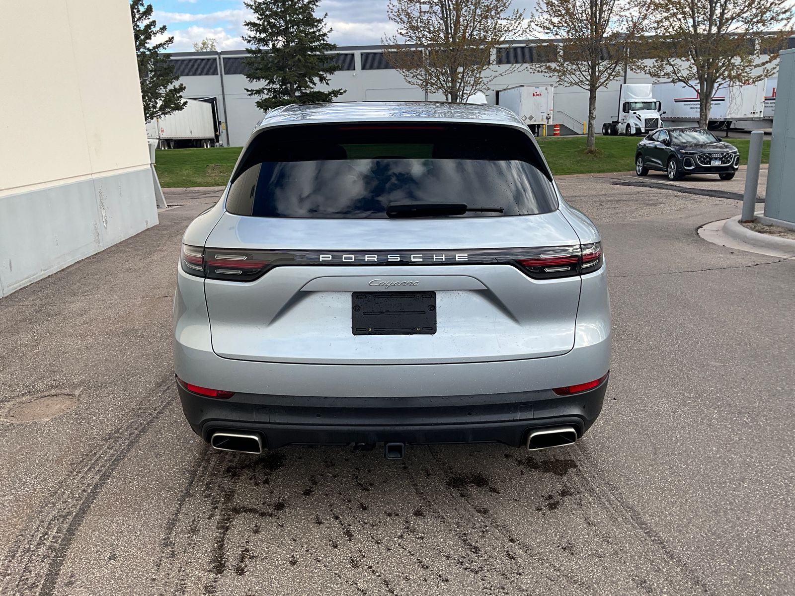 Thumbnail: 2023 Porsche Cayenne - 6