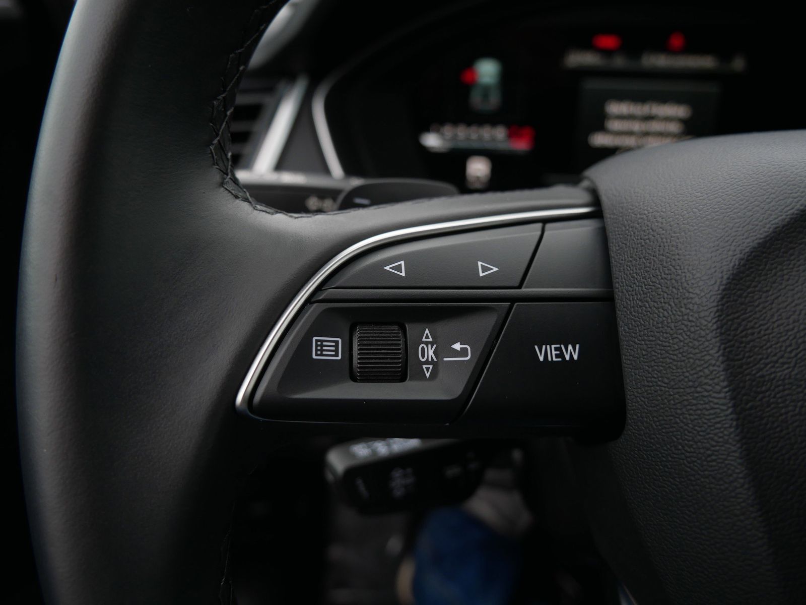 Thumbnail: 2025 Audi Q5 - 26