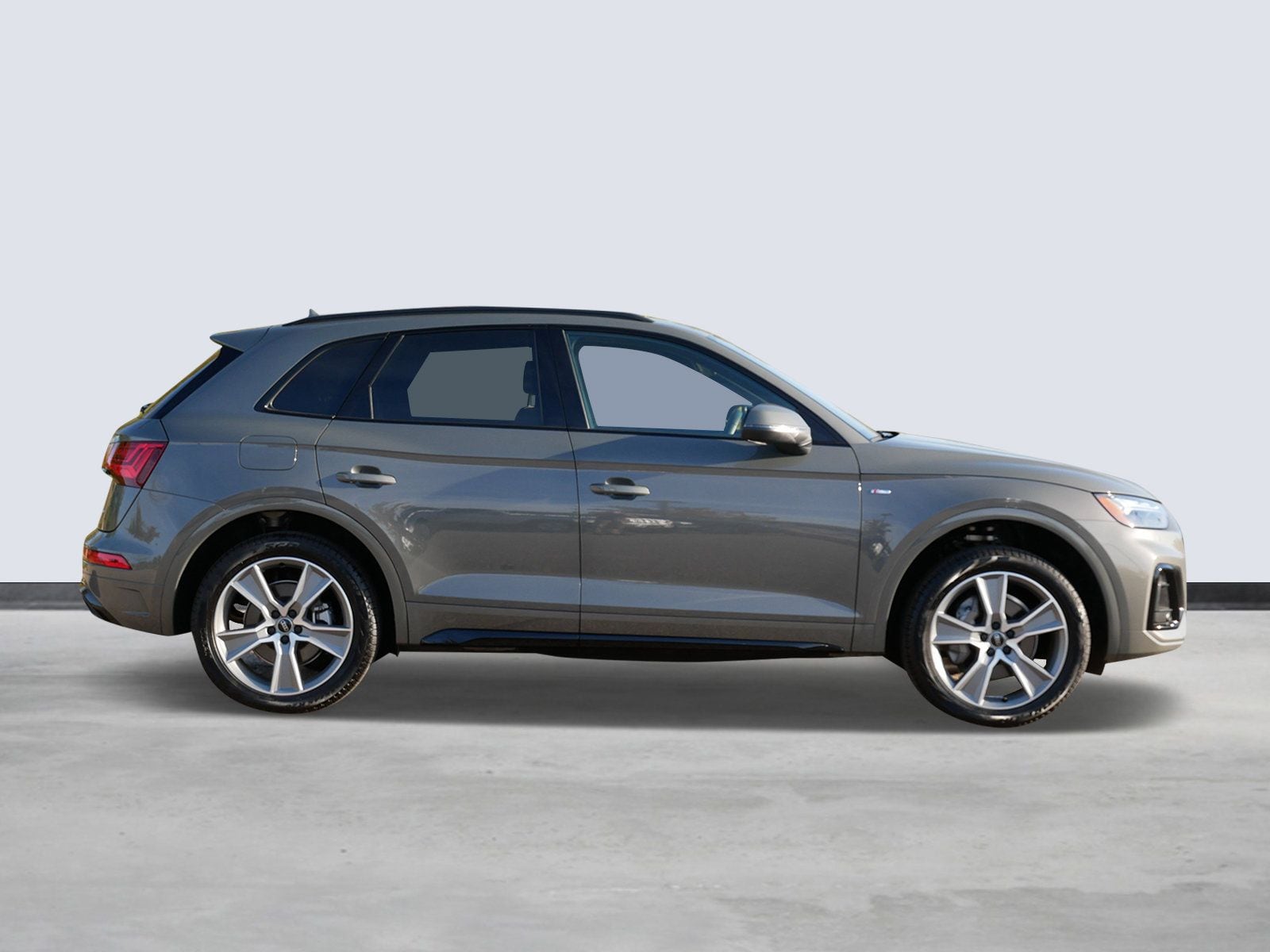 Thumbnail: 2025 Audi Q5 - 5