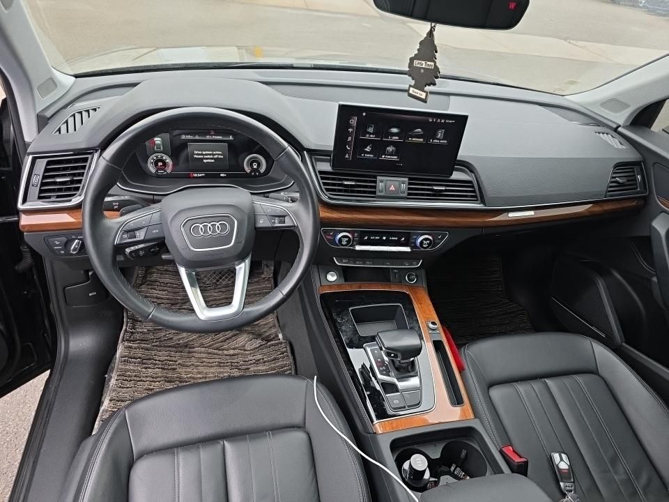 Thumbnail: 2023 Audi Q5 - 4