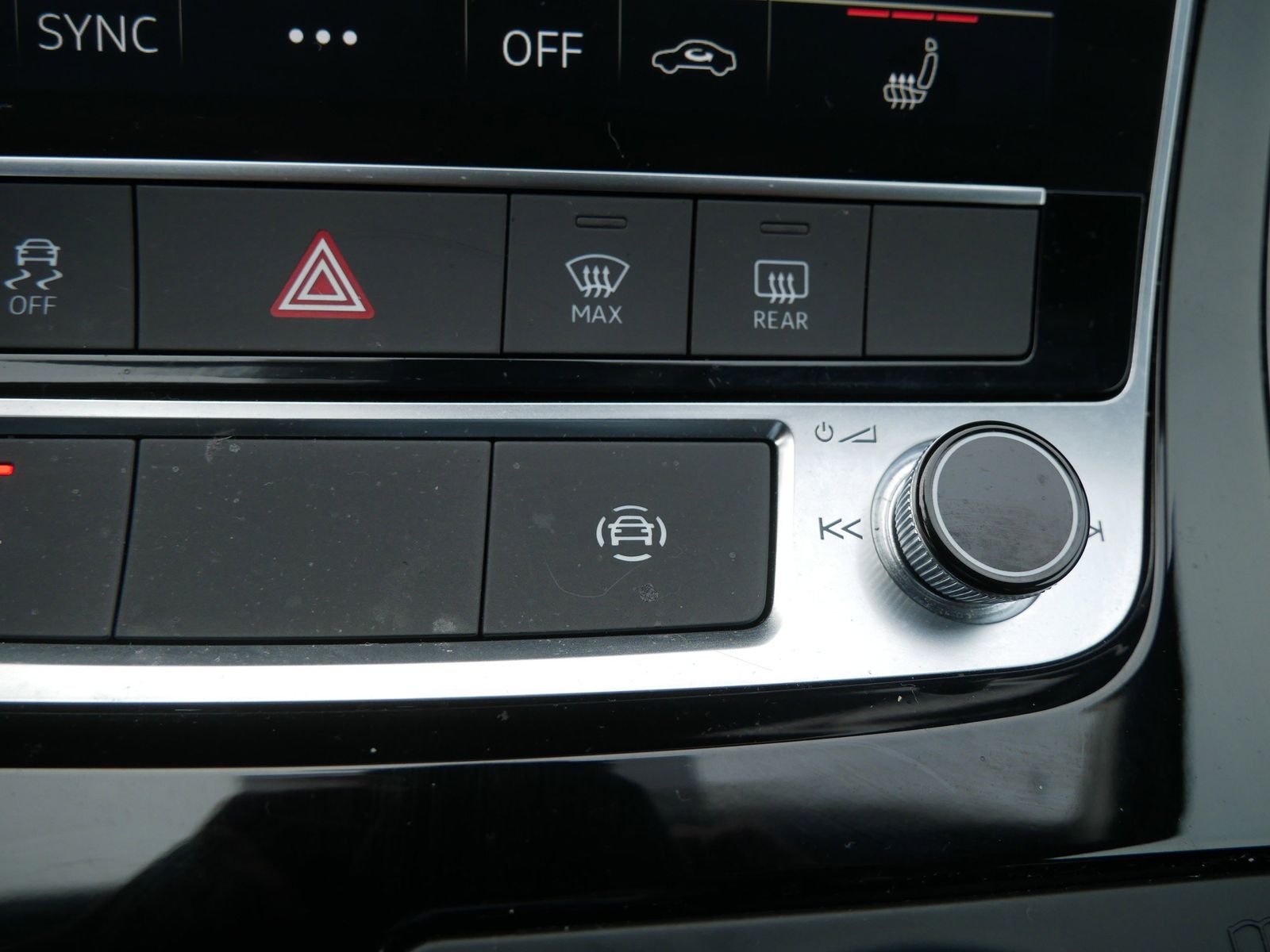 Thumbnail: 2023 Audi Q7 - 27