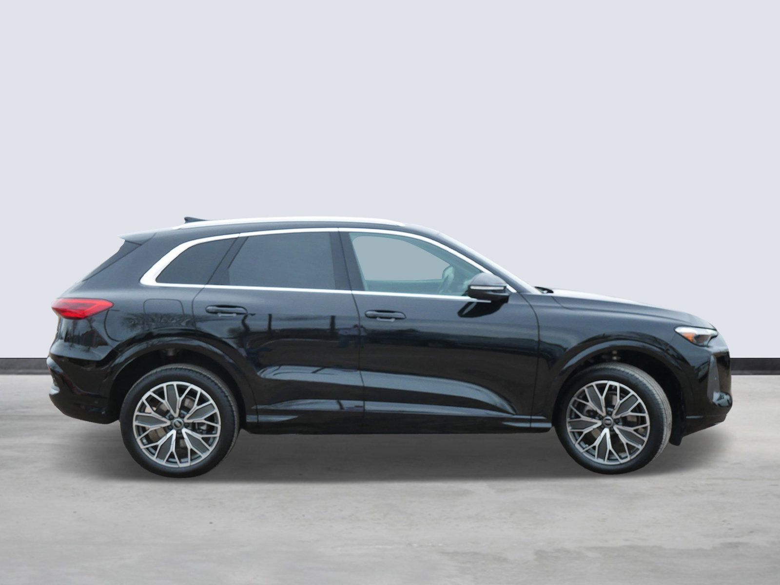 Thumbnail: 2025 Audi Q5 - 5