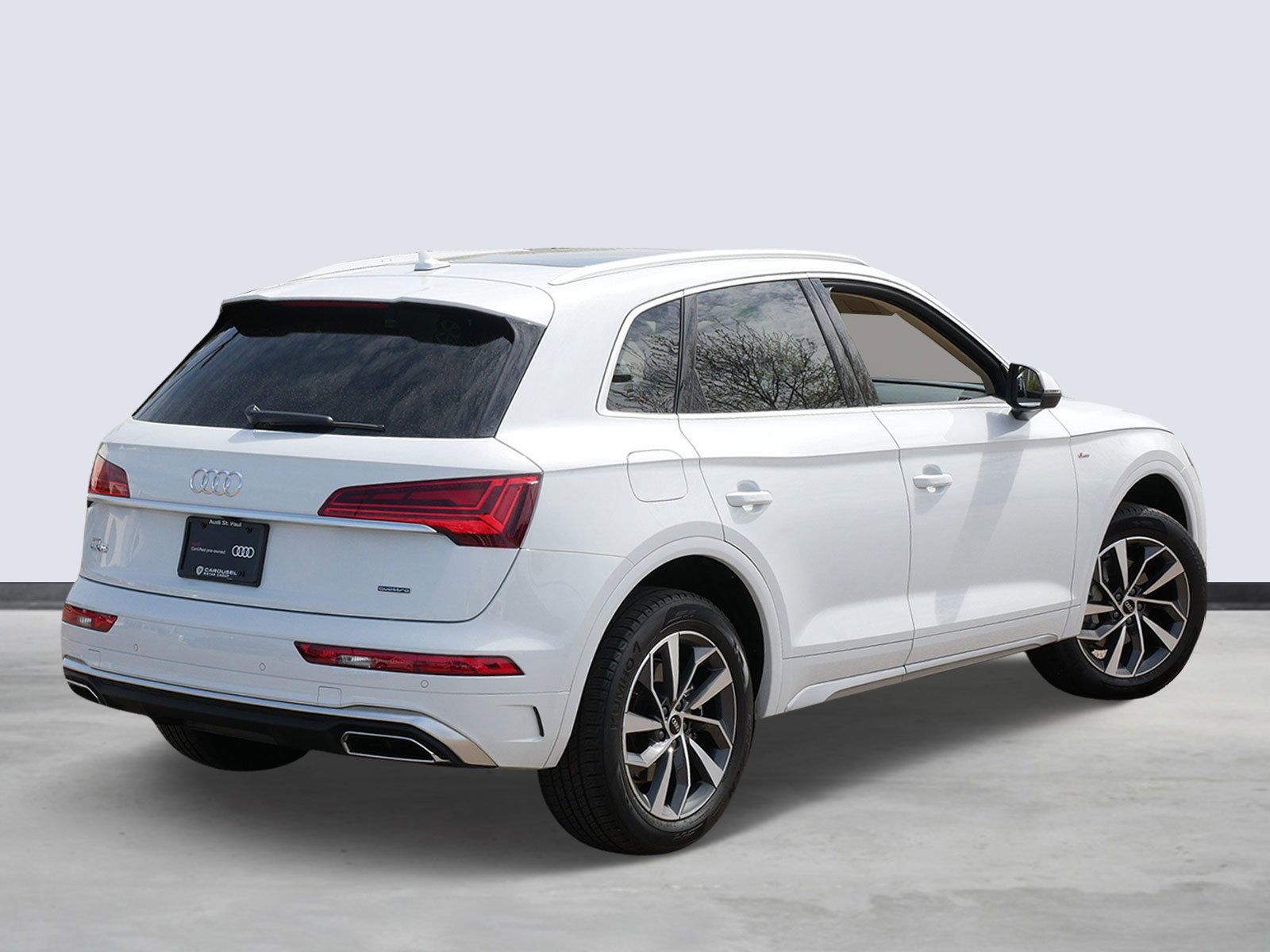Thumbnail: 2023 Audi Q5 - 4