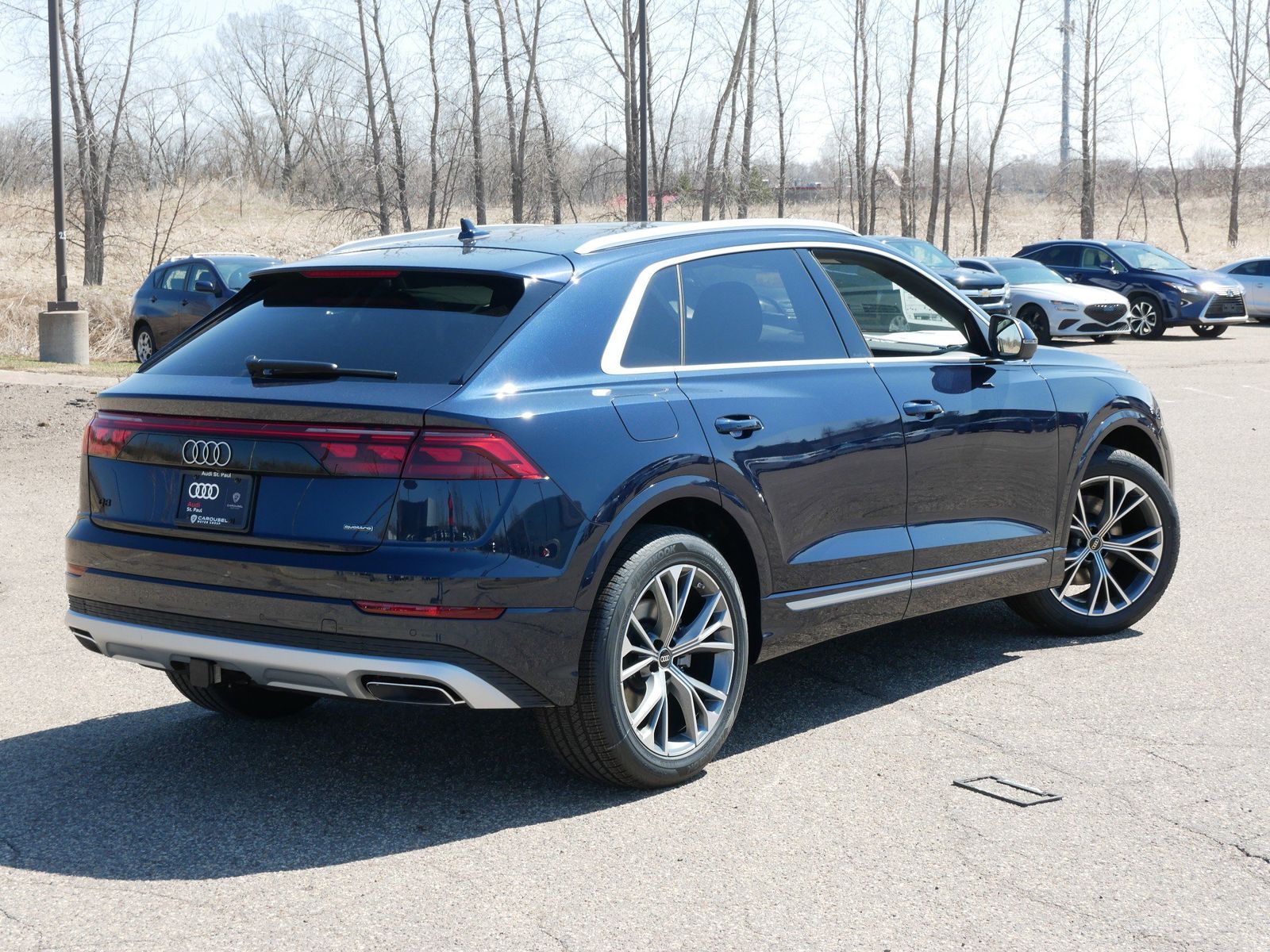 Thumbnail: 2026 Audi Q8 - 4