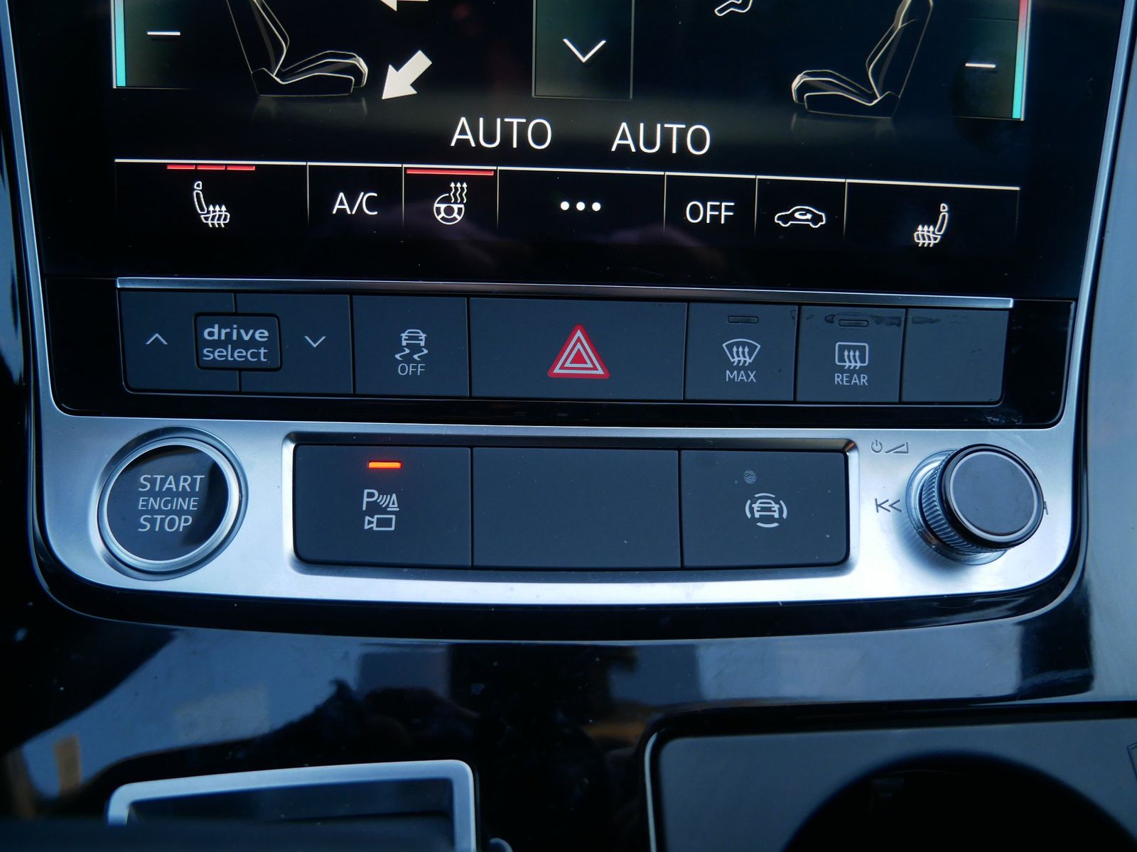 Thumbnail: 2025 Audi Q7 - 18