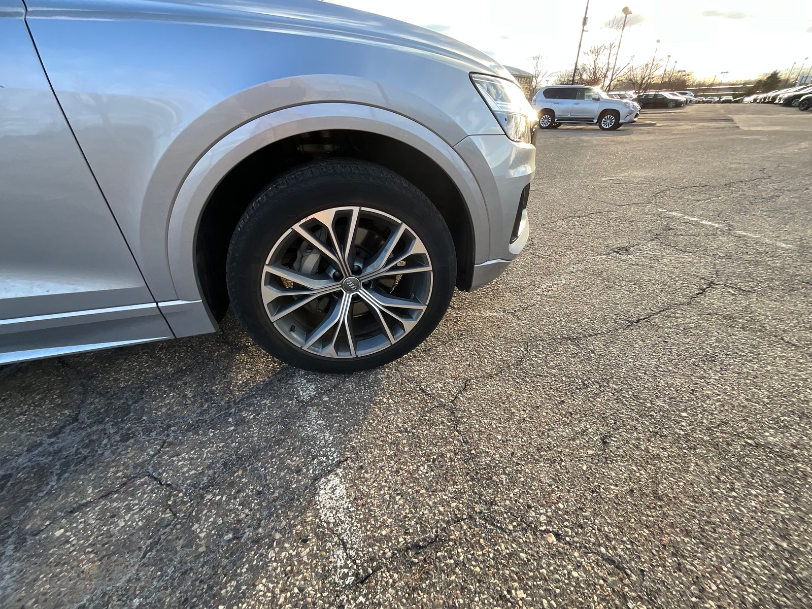 Thumbnail: 2020 Audi Q8 - 7