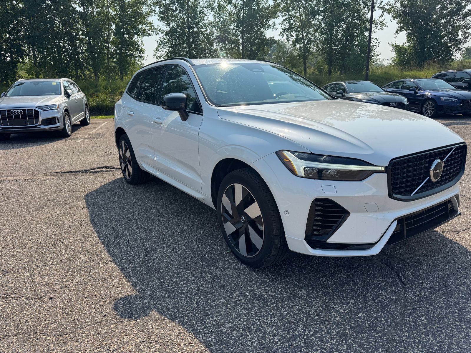 Thumbnail: 2024 Volvo XC60 - 1