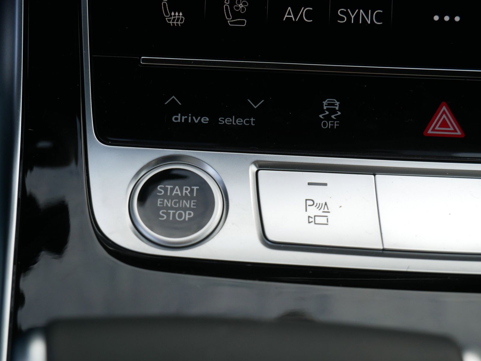 Thumbnail: 2026 Audi Q7 - 19