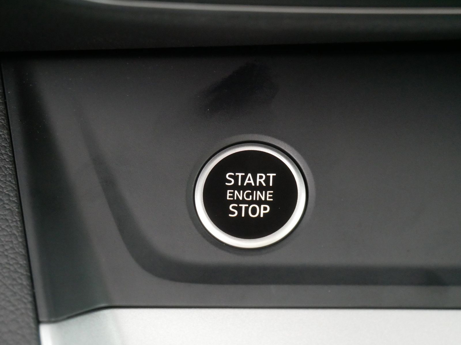 Thumbnail: 2025 Audi Q3 - 21