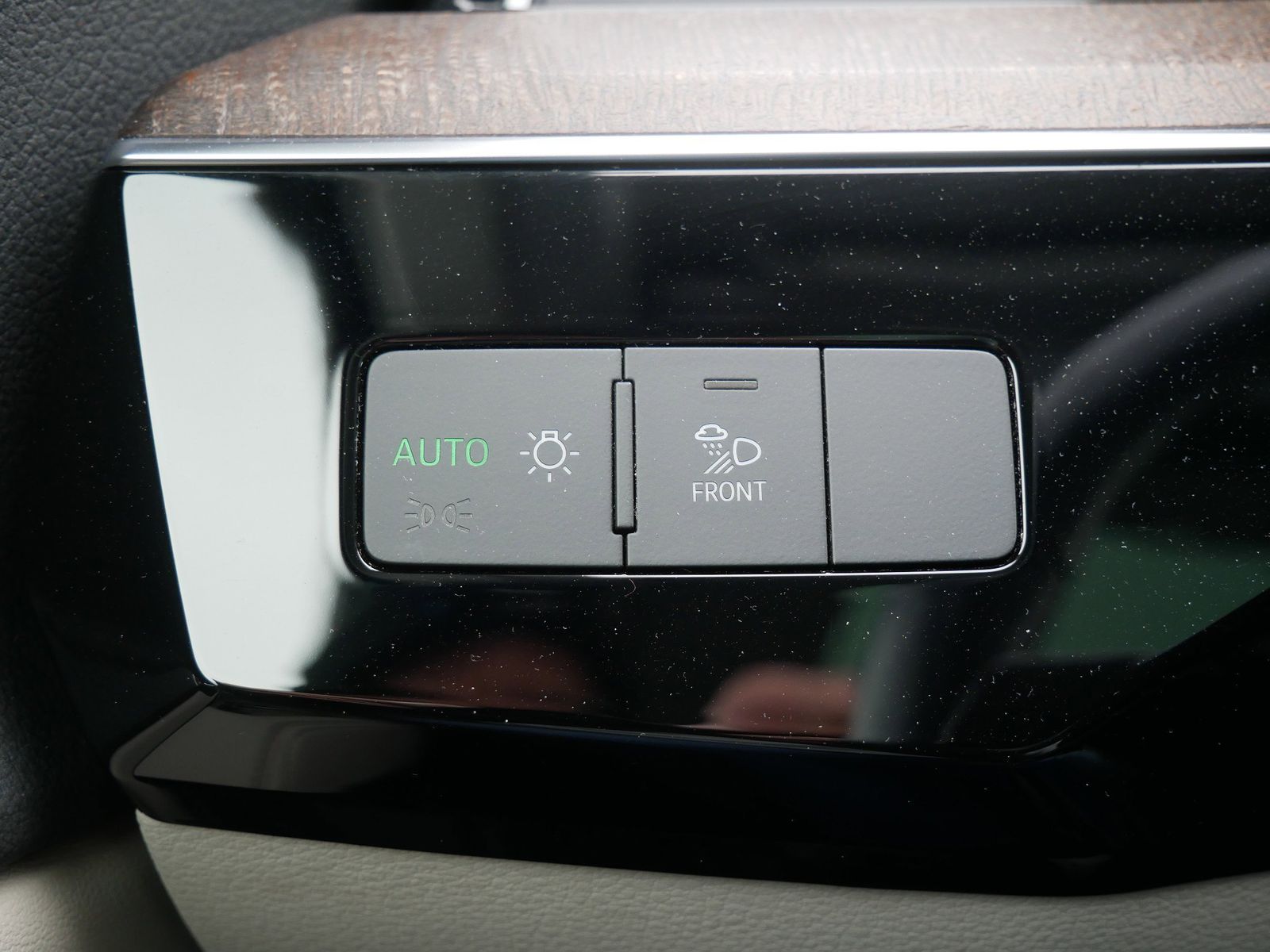 Thumbnail: 2023 Audi e-tron - 19