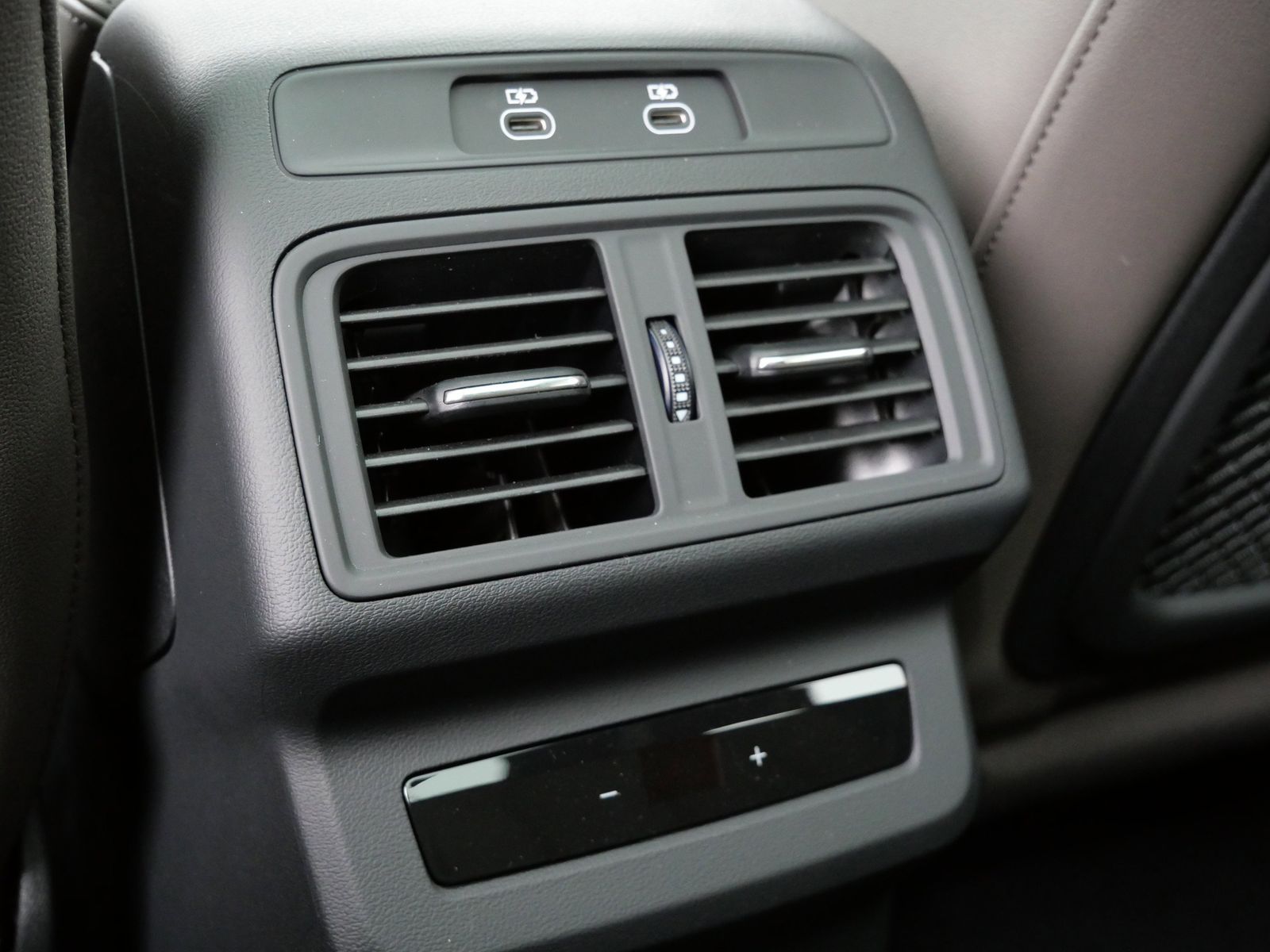 Thumbnail: 2025 Audi Q5 - 11