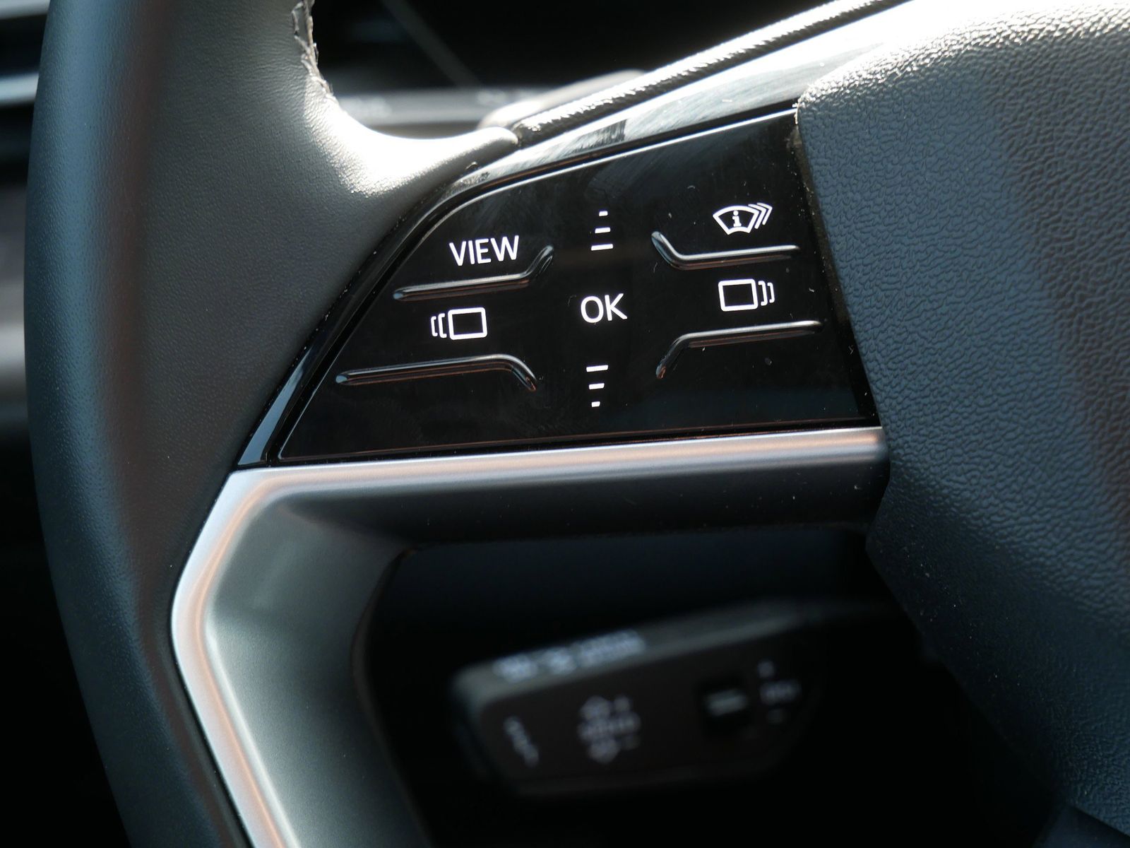 Thumbnail: 2025 Audi Q5 - 26