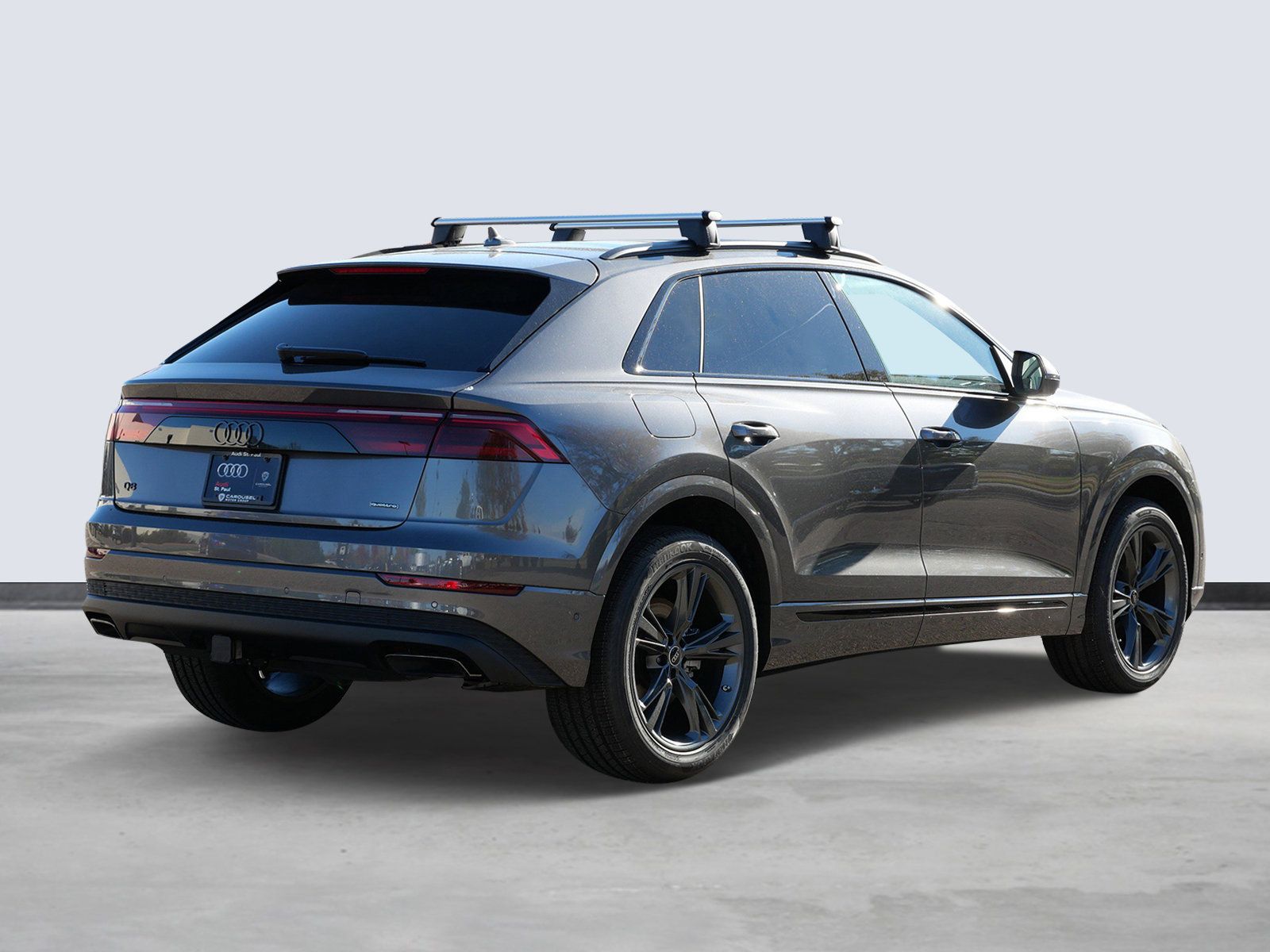 Thumbnail: 2026 Audi Q8 - 4