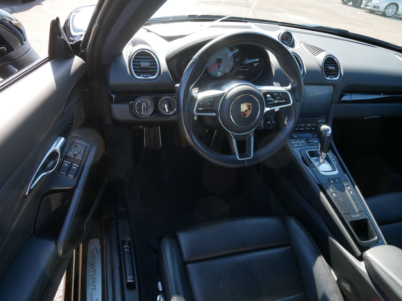 Thumbnail: 2018 Porsche 718 Cayman - 9