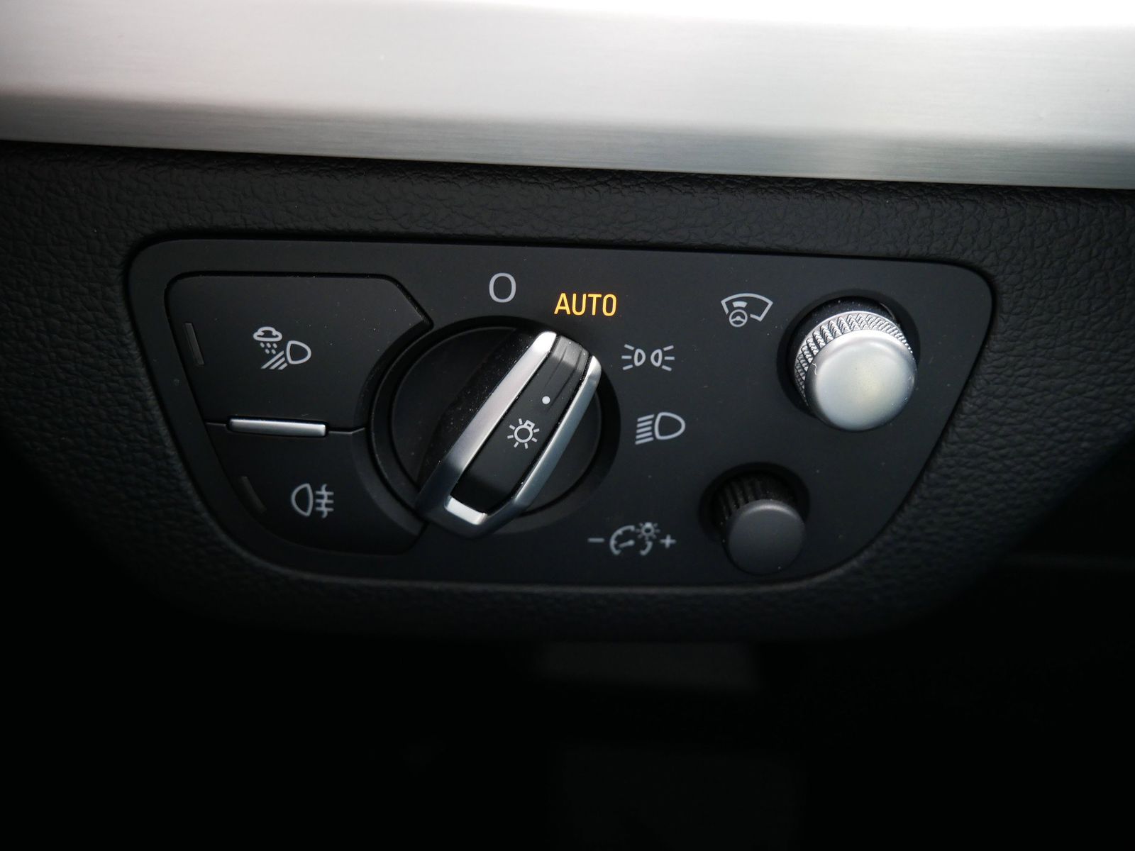 Thumbnail: 2023 Audi Q5 - 24