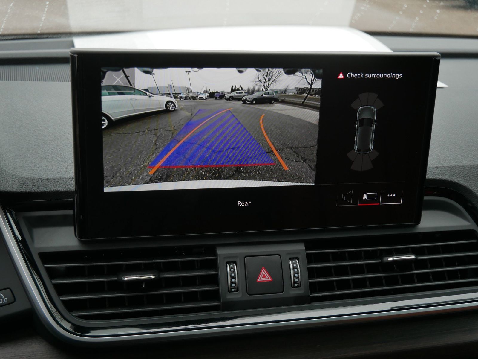 Thumbnail: 2025 Audi Q5 - 19