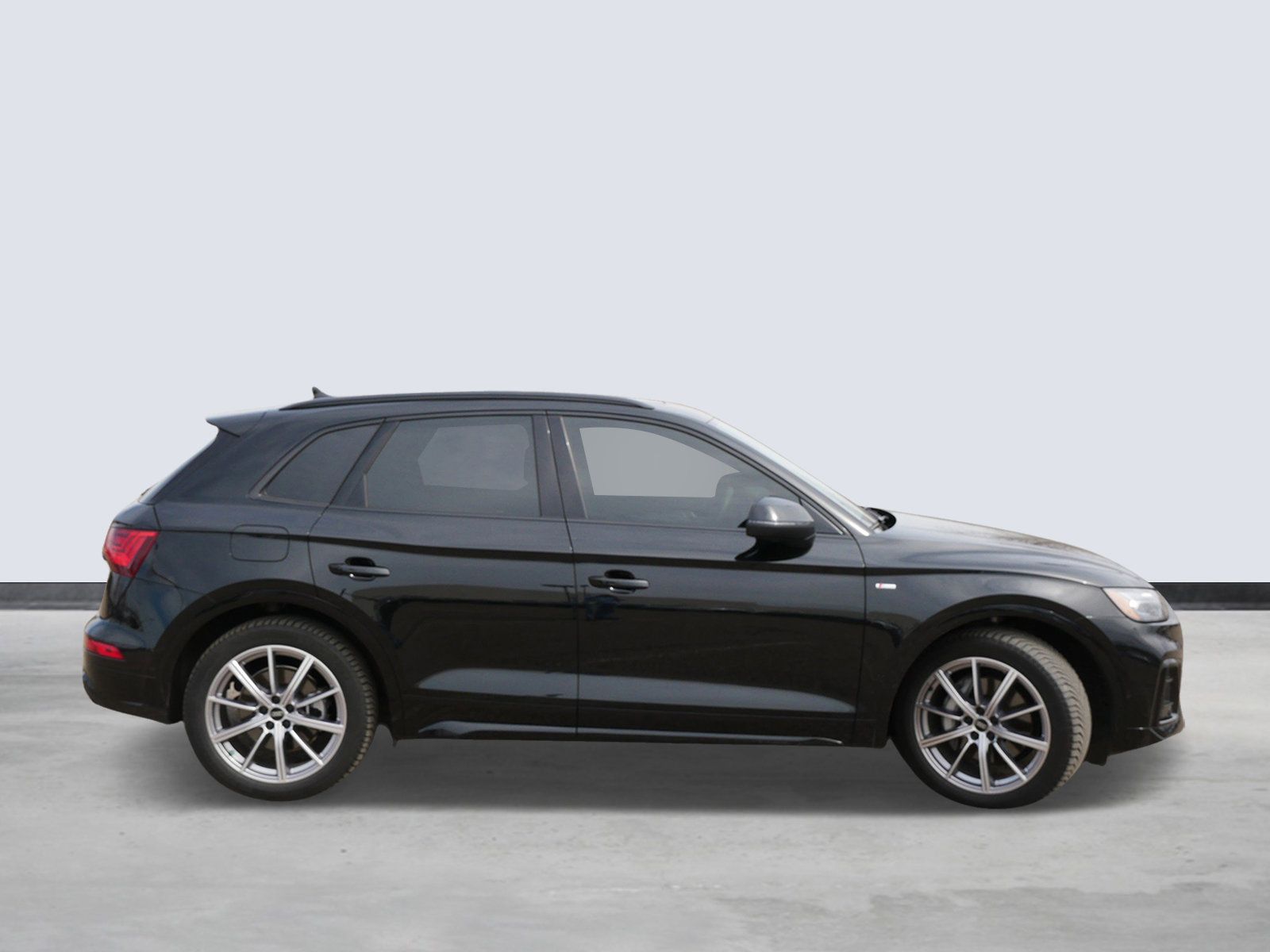 Thumbnail: 2023 Audi Q5 - 5