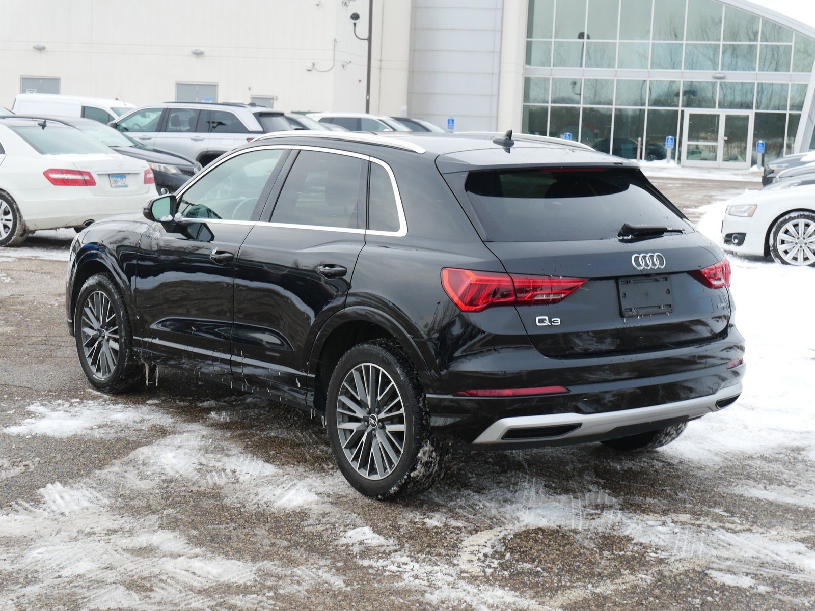 Thumbnail: 2022 Audi Q3 - 3