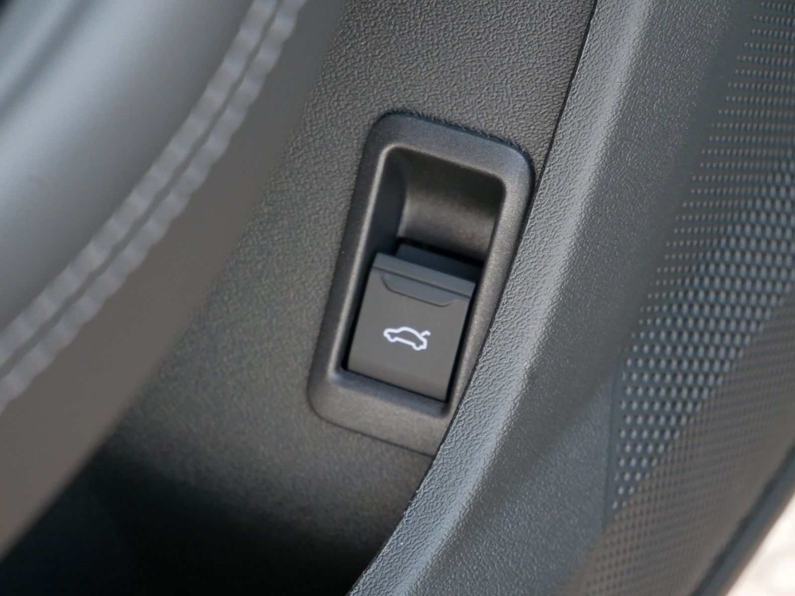 Thumbnail: 2026 Audi A5 - 16
