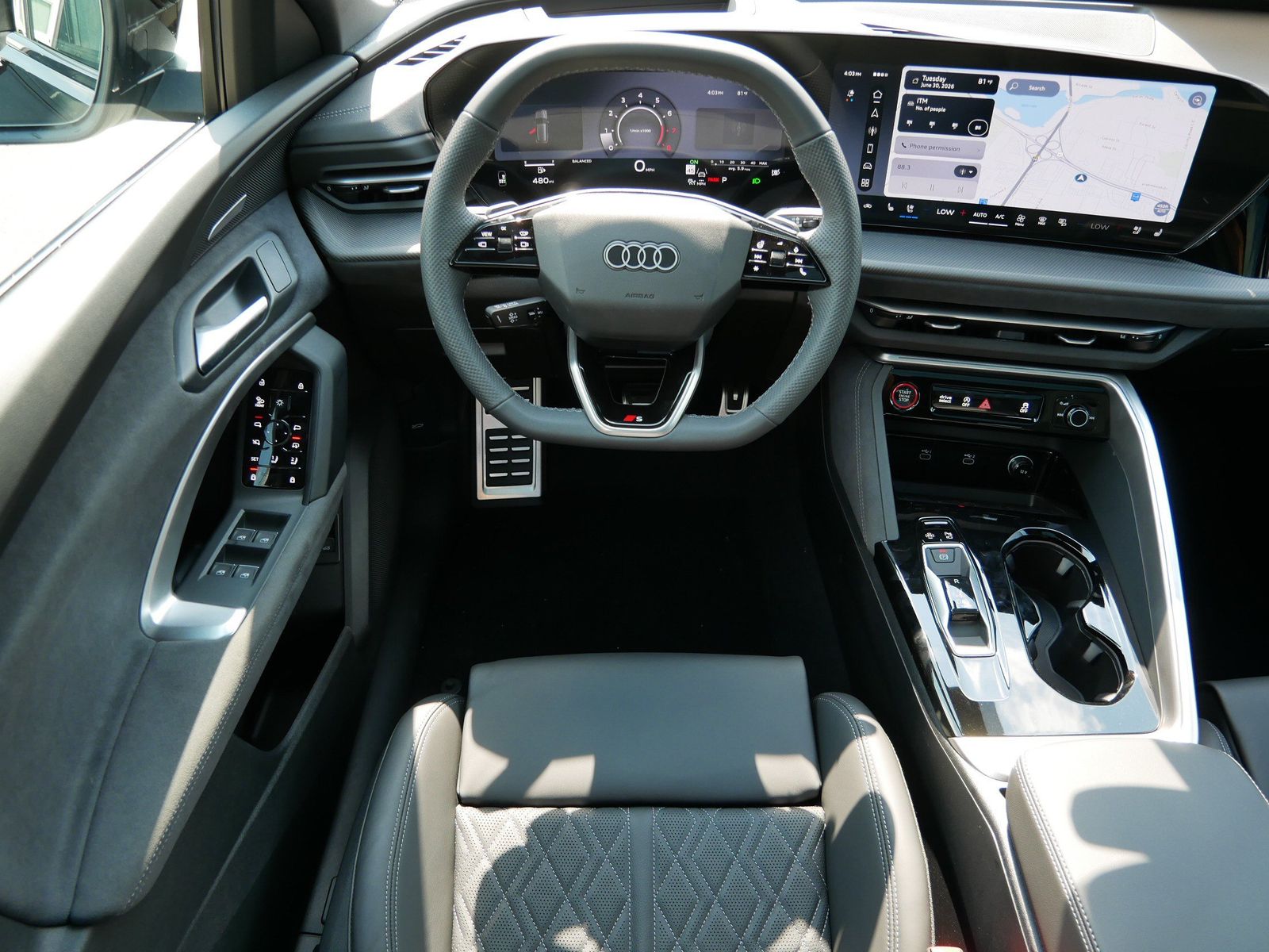 Thumbnail: 2026 Audi SQ5 - 11