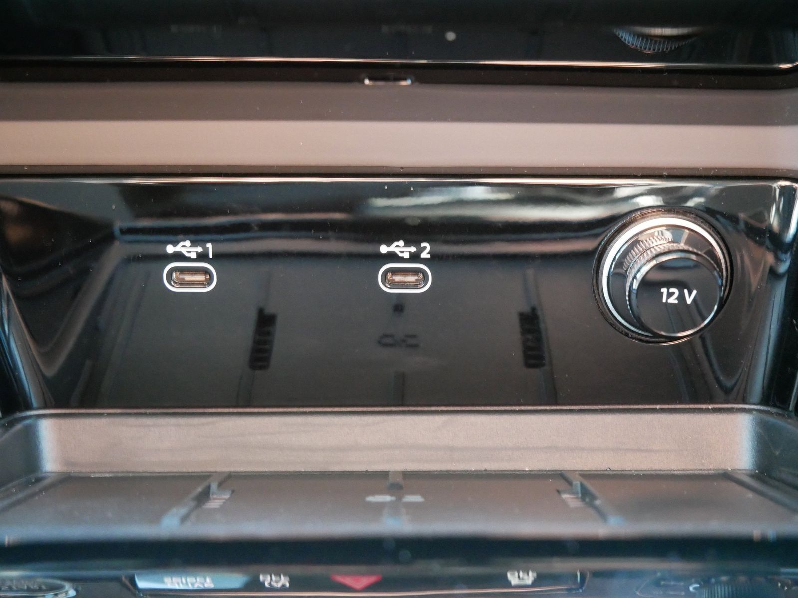 Thumbnail: 2025 Audi Q5 - 21