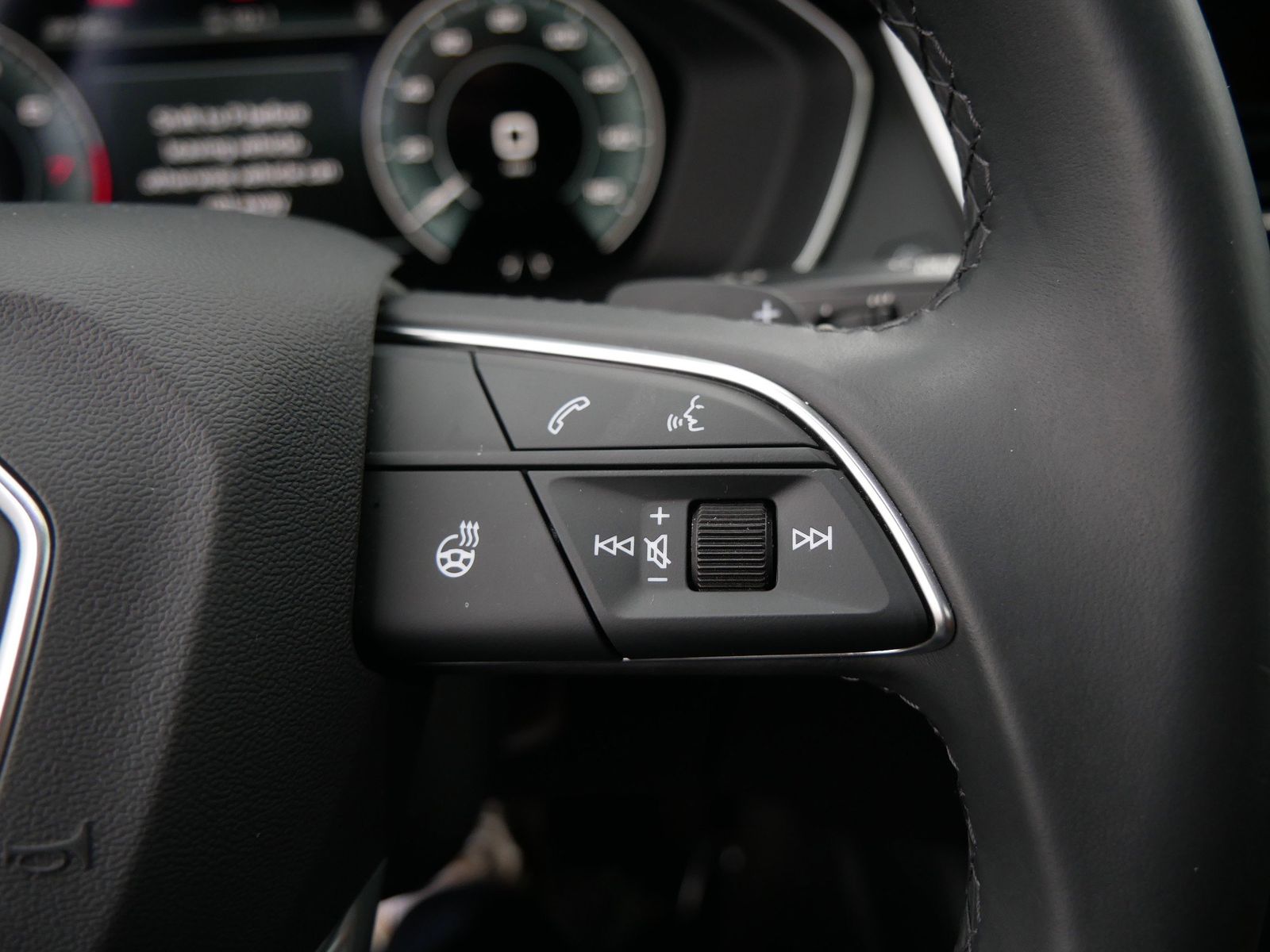 Thumbnail: 2025 Audi Q5 - 29